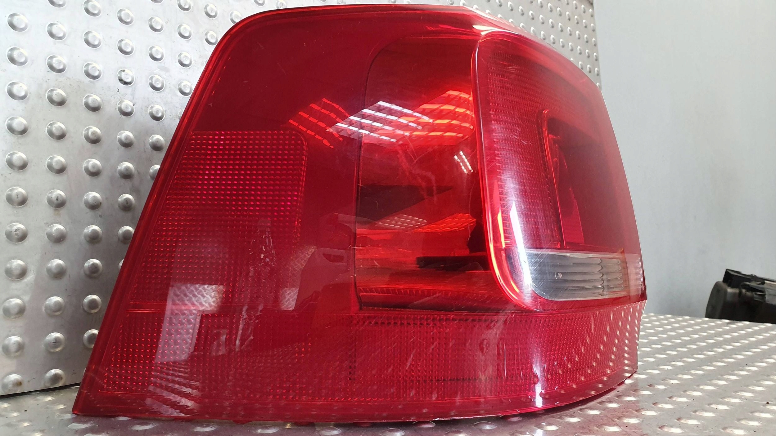 light rear part left VW SHARAN 2 II 7N0945095D 10