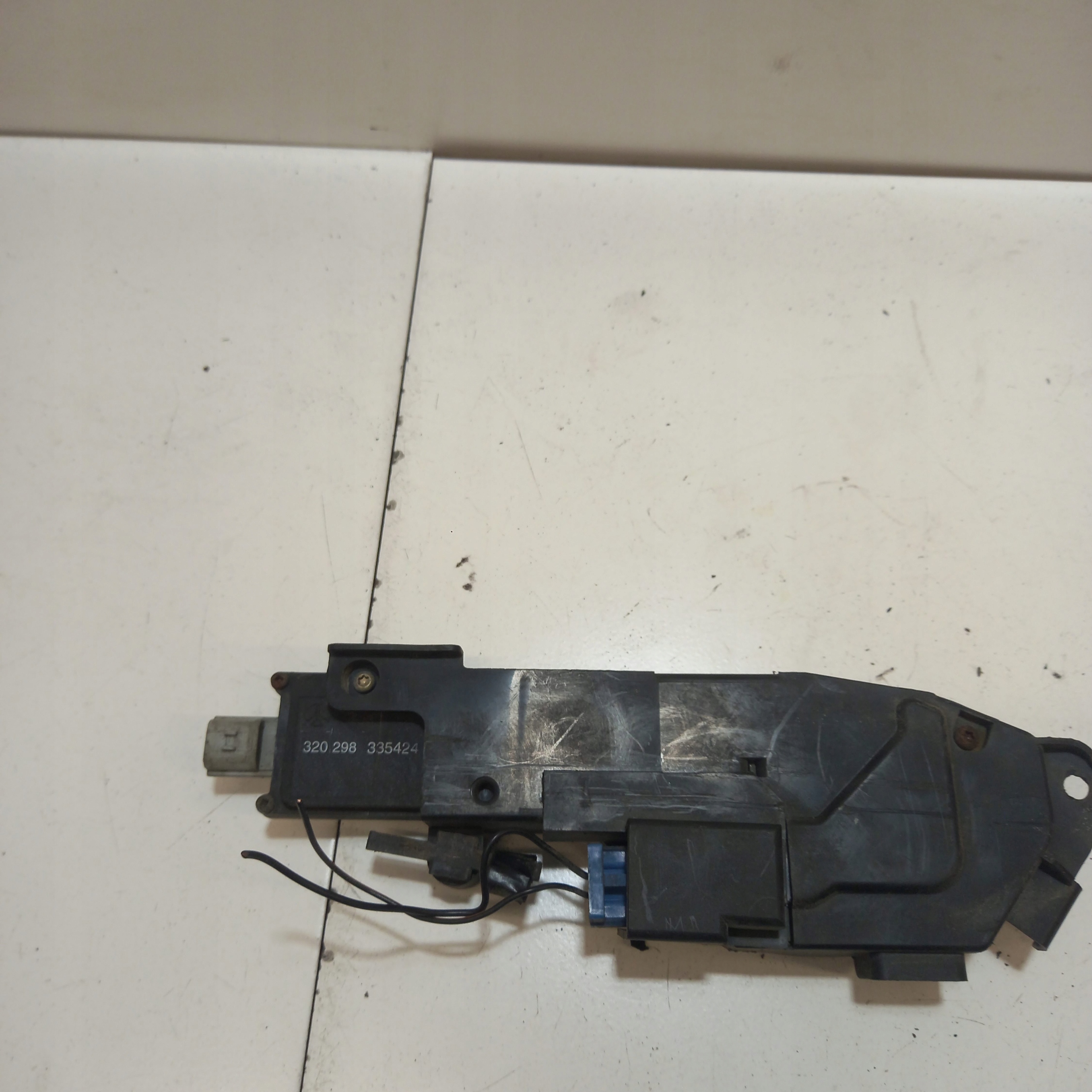 lock door CENTRALNY right front LAND ROVER FREELANDER 8 PIN