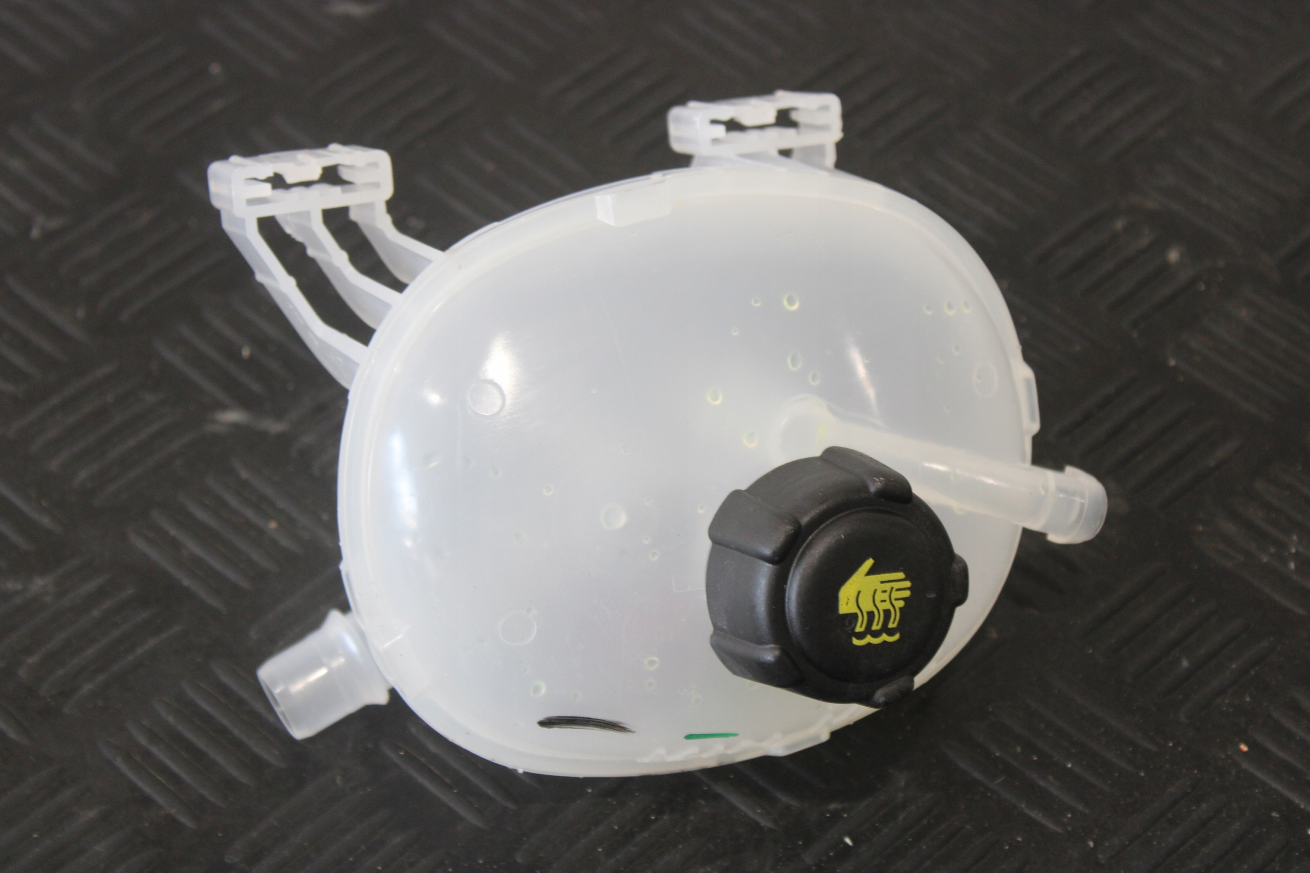 RÉSERVOIR EAU RENAULT AUSTRAL 217111203R