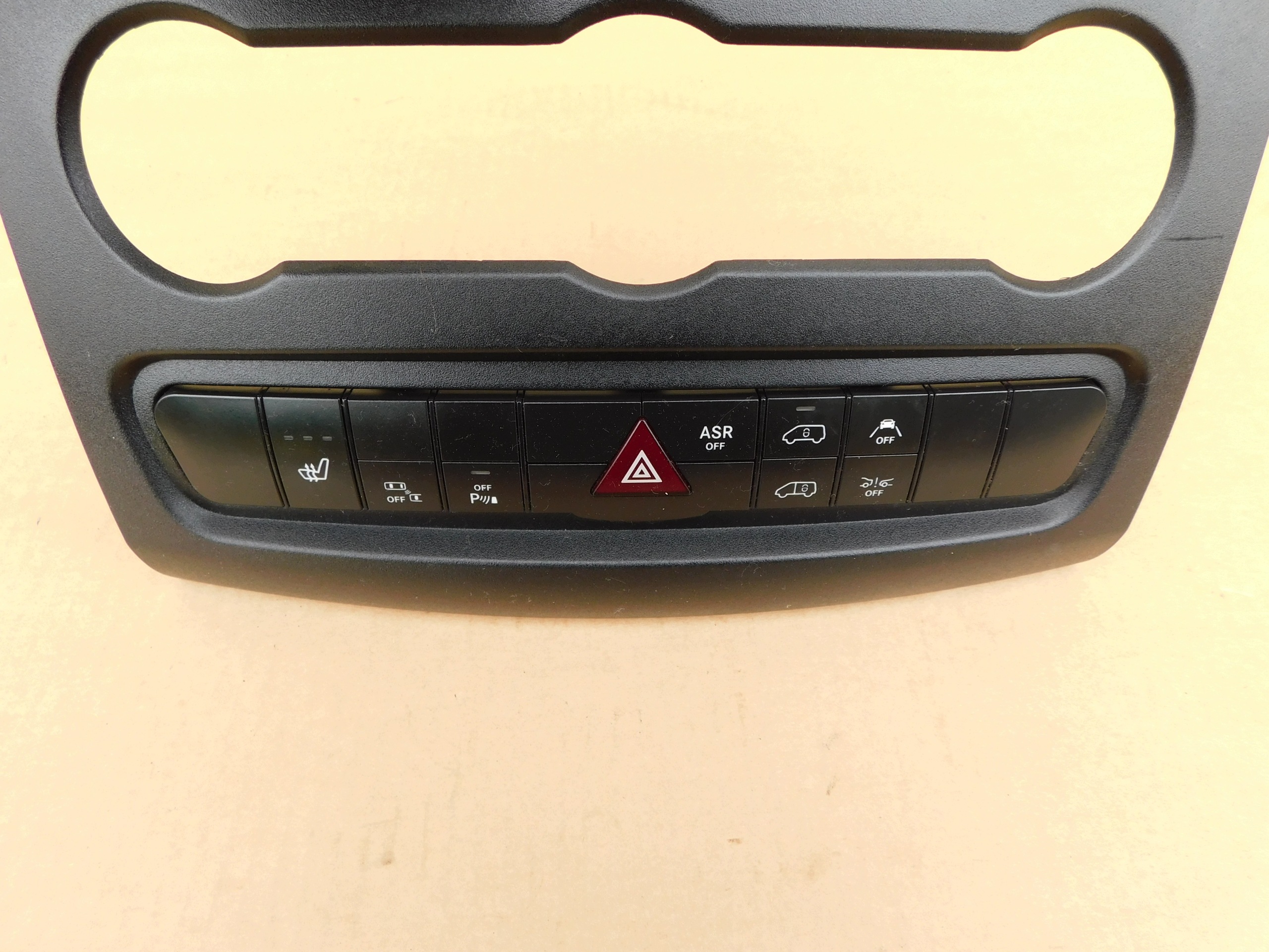 Panel Console Moyen Châssis de couverture Sprinter 906 VW Crafter OEM