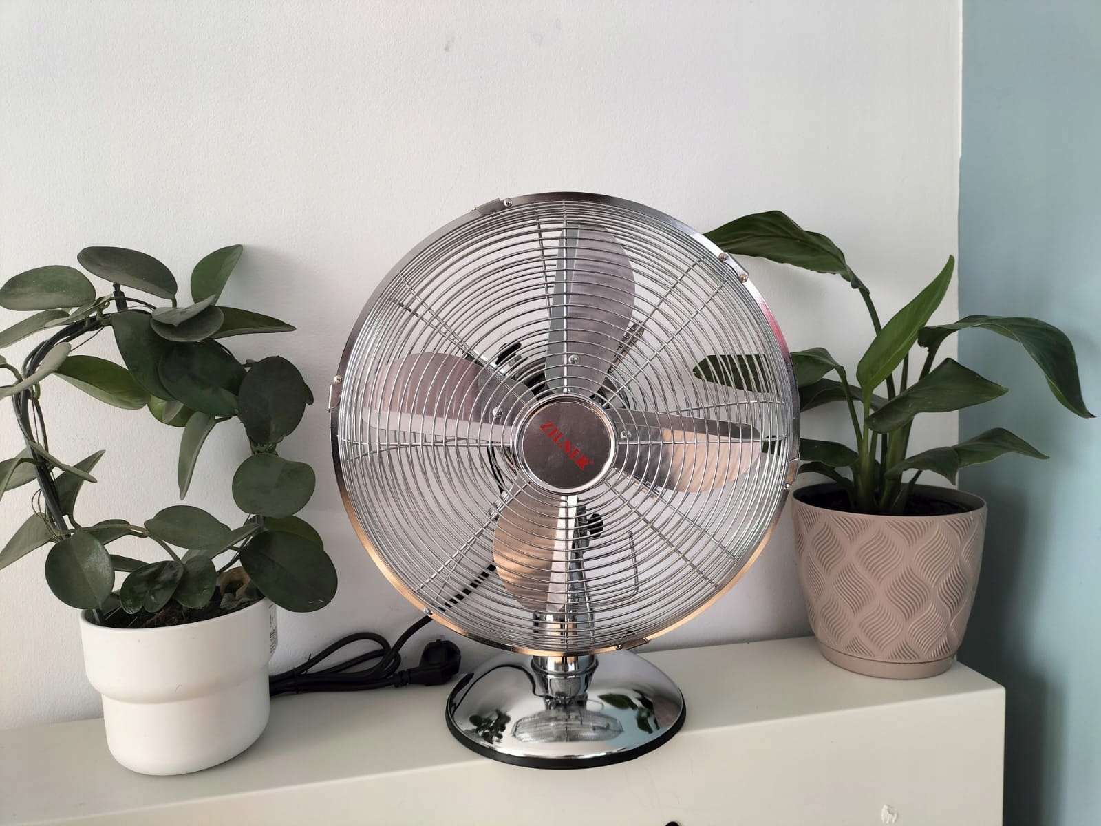 WENTYLATOR BIURKOWY WIATRAK STOJĄCY CICHY MOCNY ŚREDNICA ŚMIGŁA 30cm Kod producenta WENTYLATOR BIURKOWY