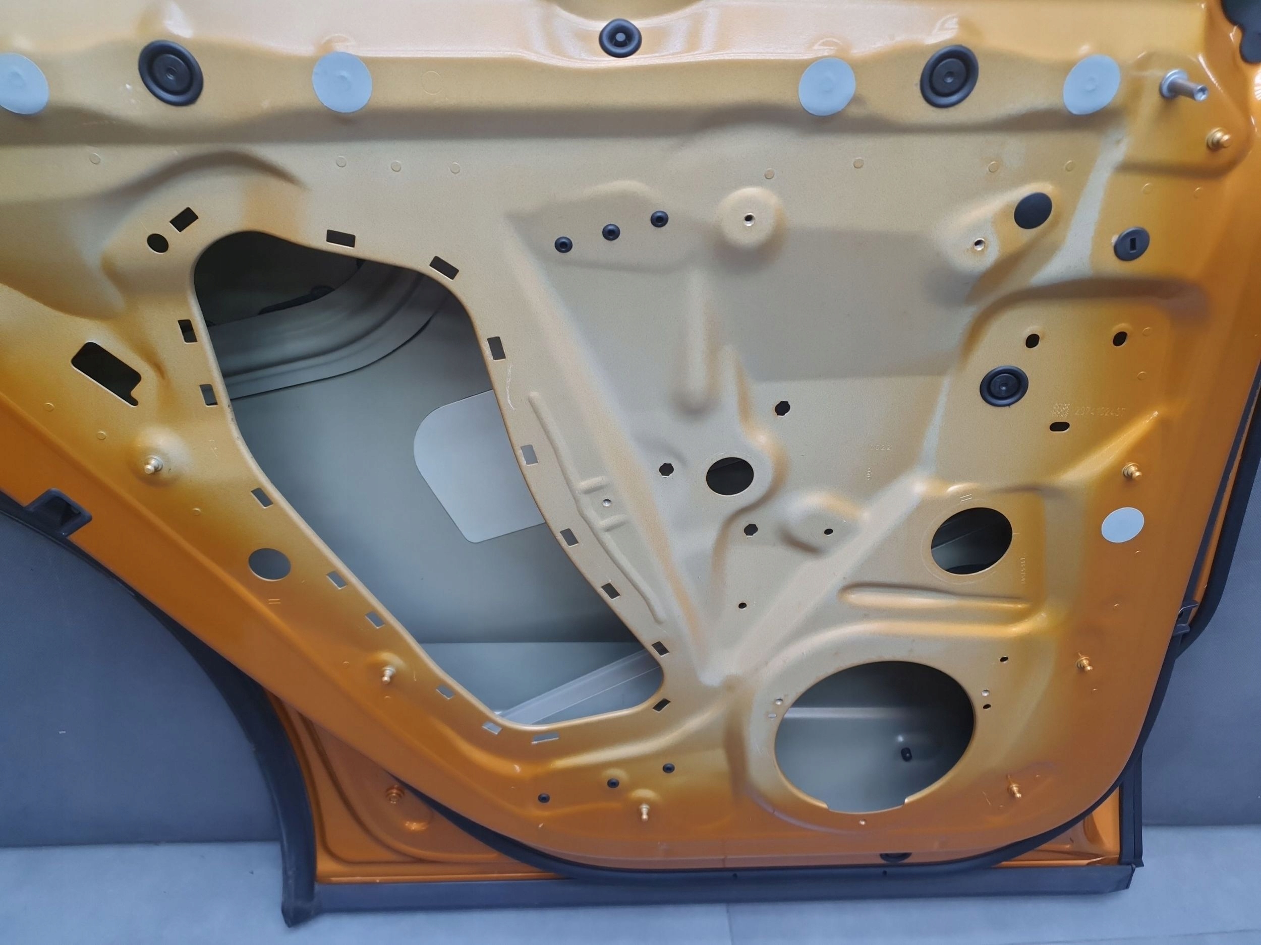 Audi Q8 door left rear. 4M8833051C LY2Y