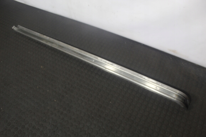 НАПРАВЛЯЮЧА НАПРАВЛЯЮЧА РОЗСУВНИХ ДВЕРЕЙ JUMPER II