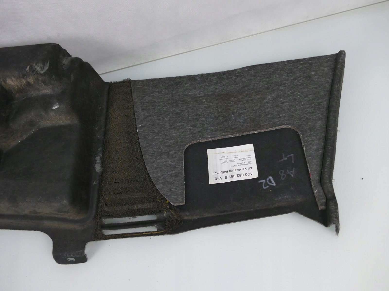 AUDI A8 D2 boot upholstery left upholstery