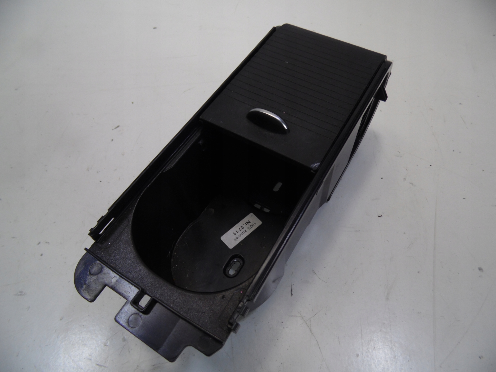 КОРОБКА ДЛЯ ХРАНЕНИЯ НАПИТКОВ MERCEDES SLK R 172