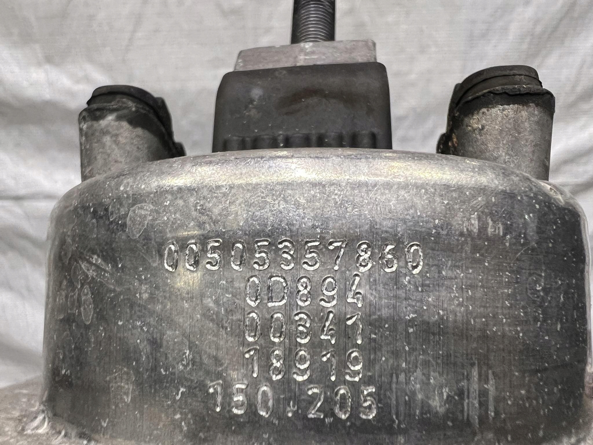 PODUSZKA SILNIKA ALFA ROMEO STELVIO QUADRIFOGLIO QV 505357860 Numer katalogowy części 505357860