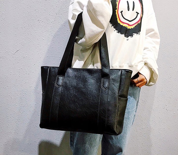 Torebka skórzana czarna A4 szoperka pojemna duża Model 3061118230984