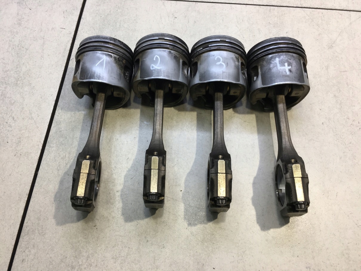 TŁOK KORBOWÓD AUDI A4 B5 1.9 TDI