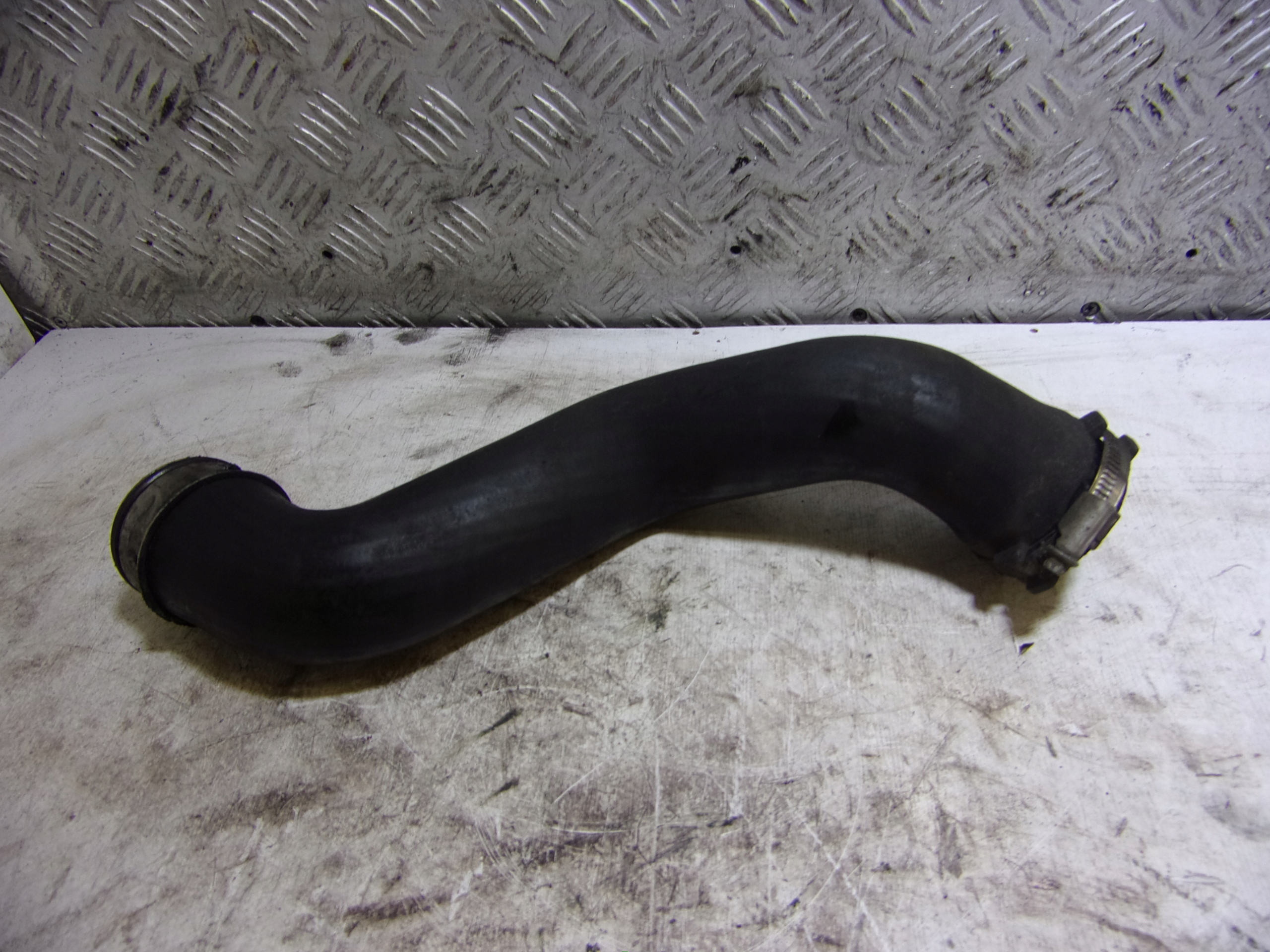 rohr Schlauch intercooler turbo AUDI A4 B7 1.9 TDI
