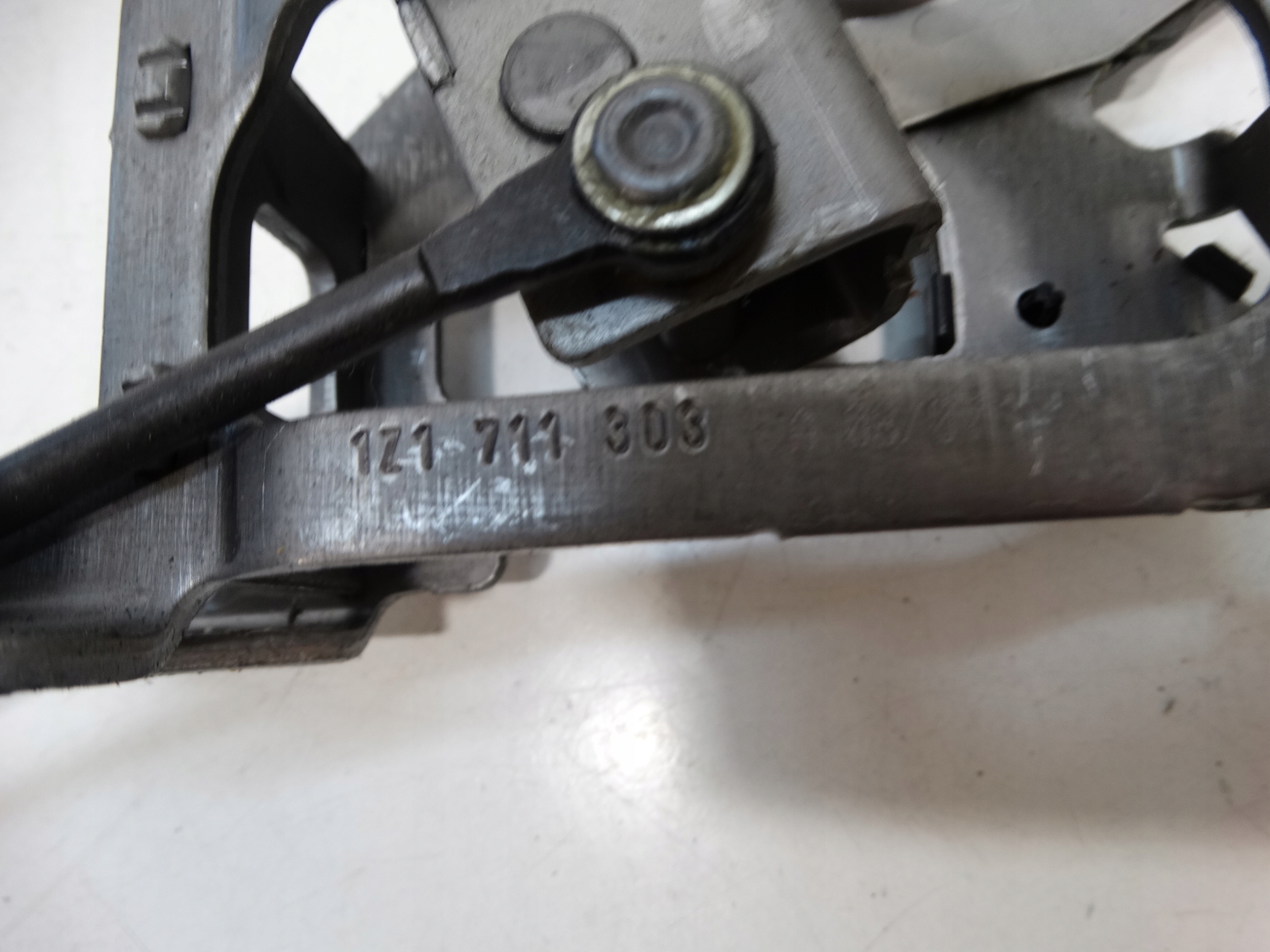 páčka elektrická brzda OCTAVIA II 1Z1711303