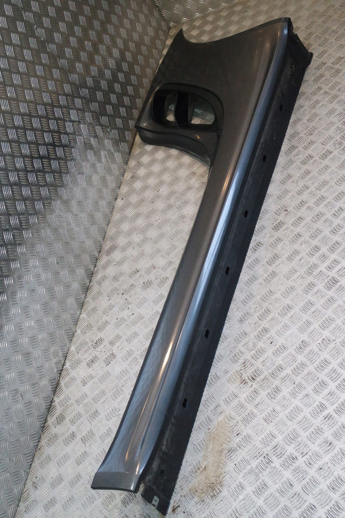 LEWA LISTWA PROGOWA PORSCHE 982 GTS LIFT 4.0 982854883M