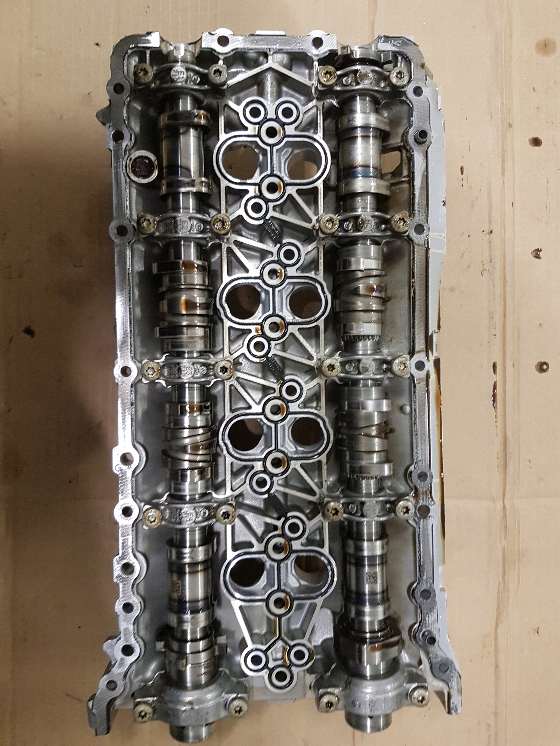 Audi RS6 C8 4.0 BT крышка головки 0P2103475E 0P2103476E