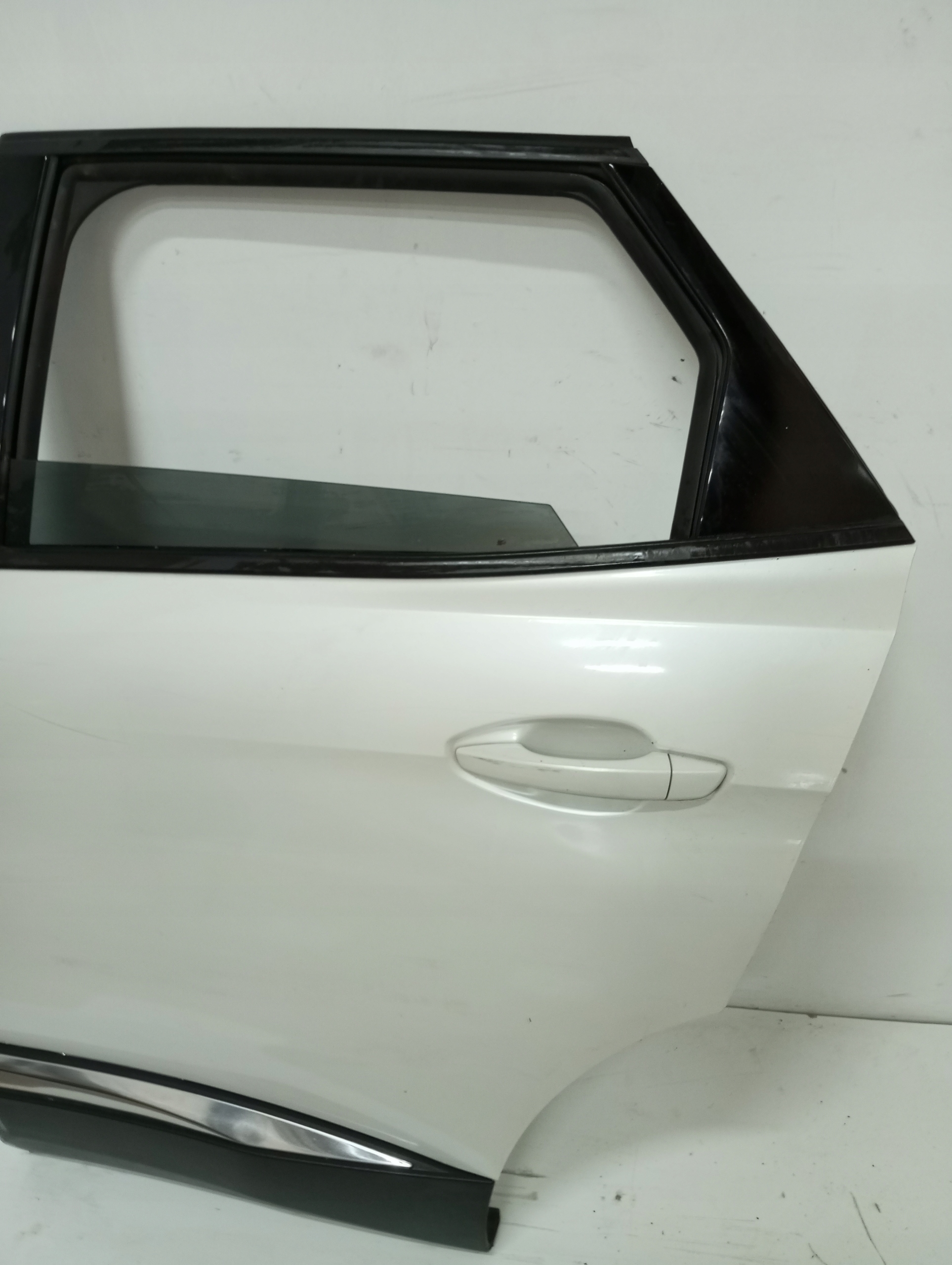 door left rear. PEUGEOT 3008 II 21R