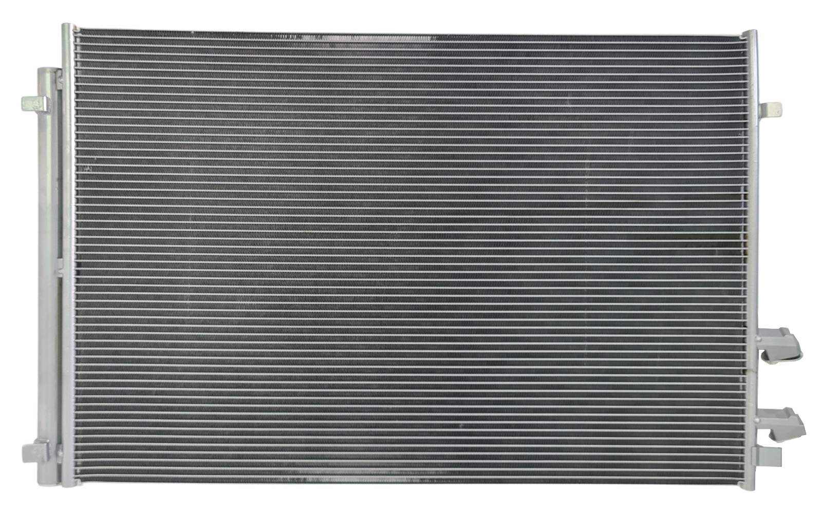 2N0820411 2N0820411A - РАДИАТОР КОНДИЦИОНЕРА MAN TGE 2016-