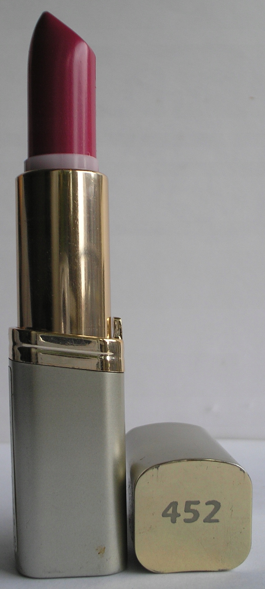 Paris Color Riche pomadka 452 Crème Carmin