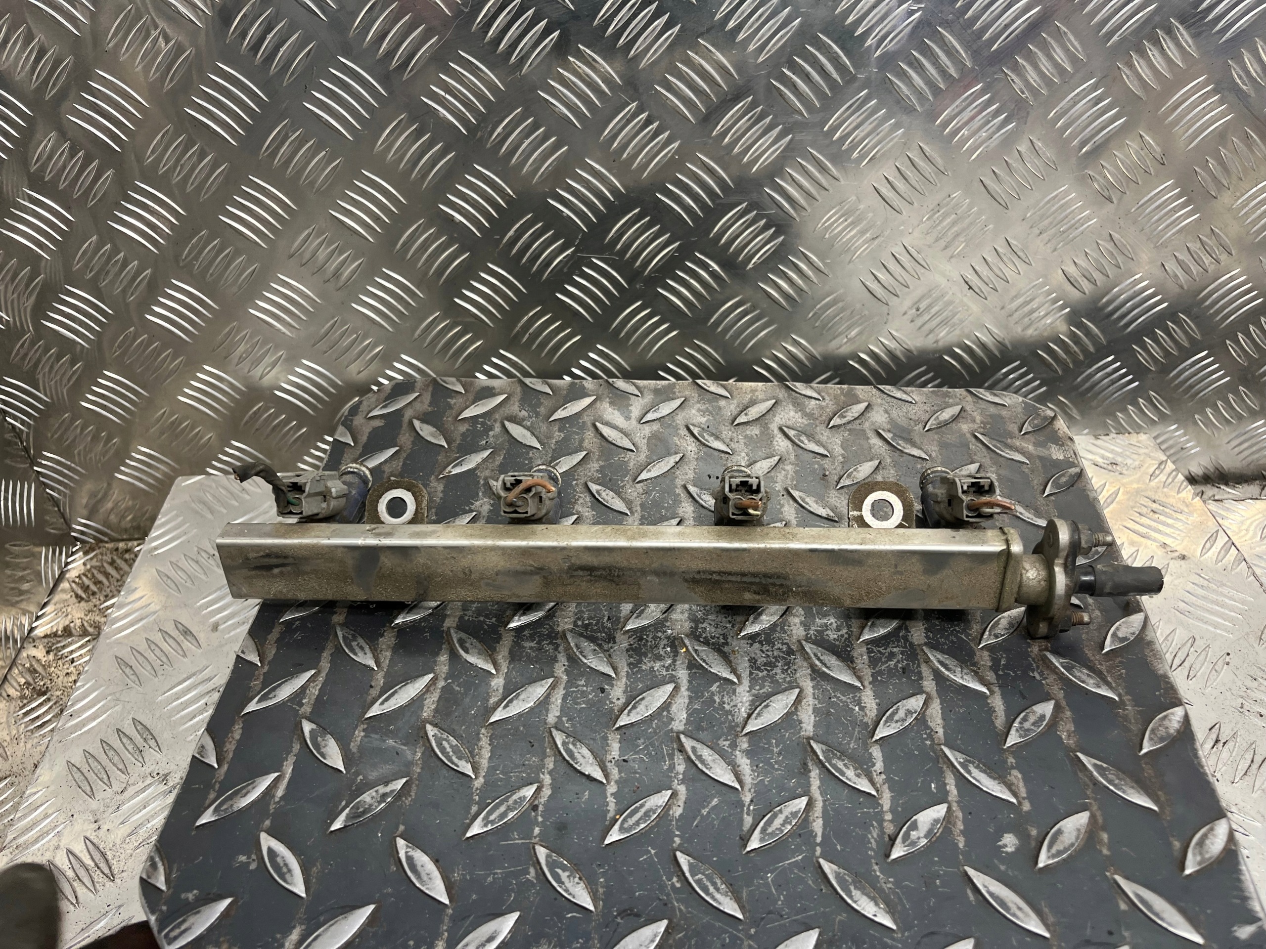 injection ramp KIA SOUL 35310-2B000