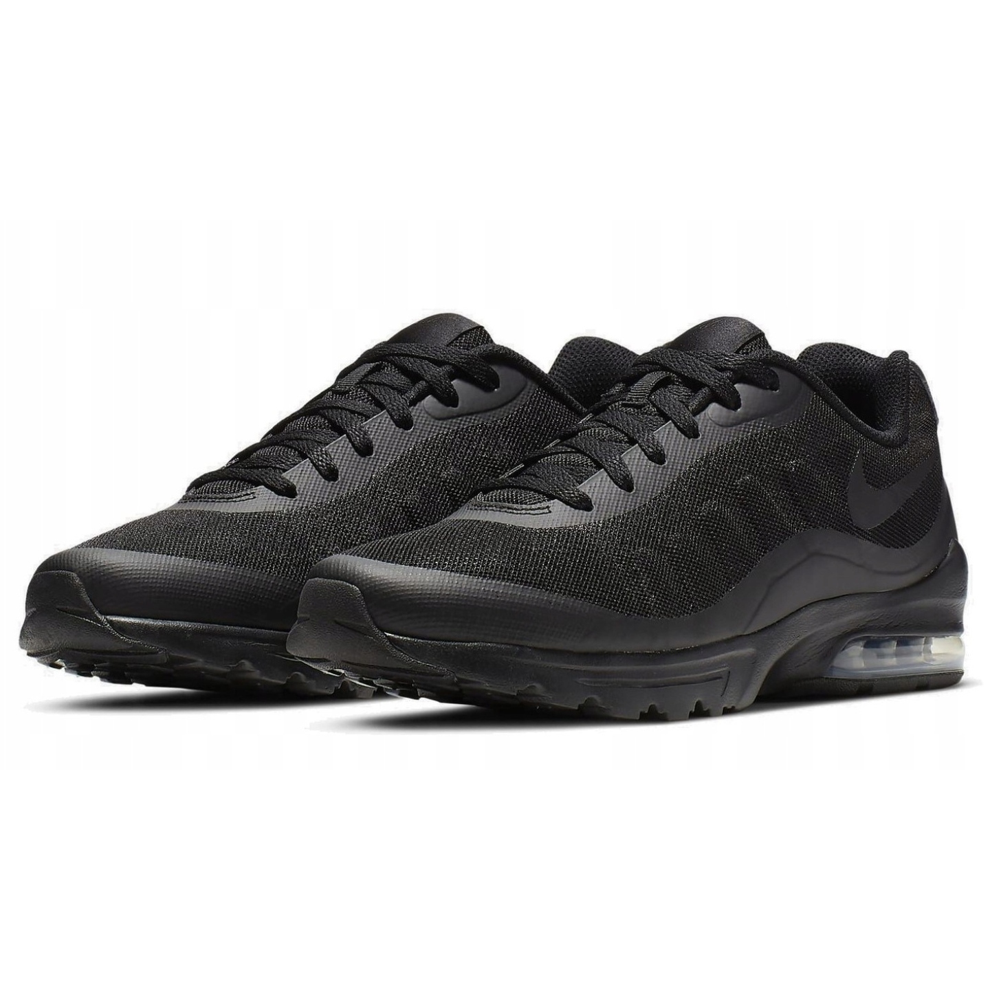 Nike Air Max Invigor 749680 001 Pánské černé tréninkové boty vel. 40,5