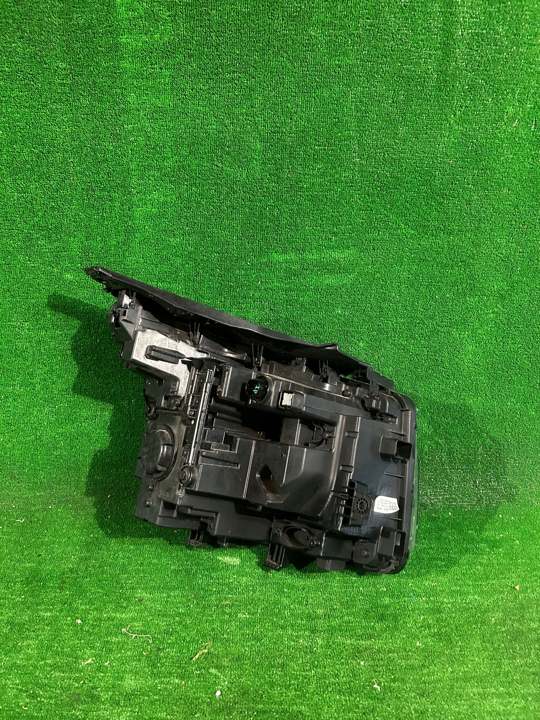 REFLEKTOR left HYUNDAI SANTA FE IV LIFT NR.R