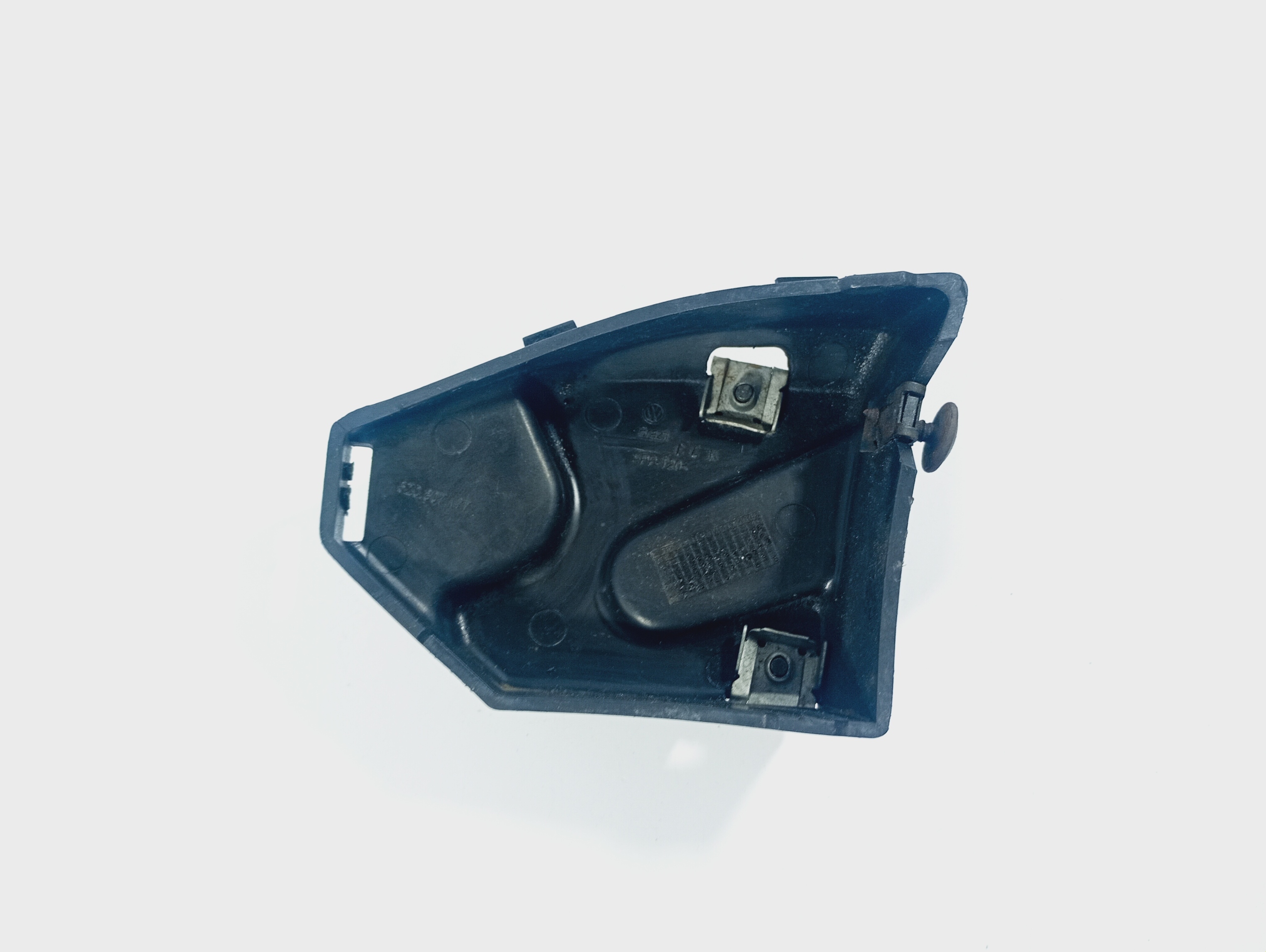 bumper bracket left front OE 5Z0807177 VW FOX 05-09