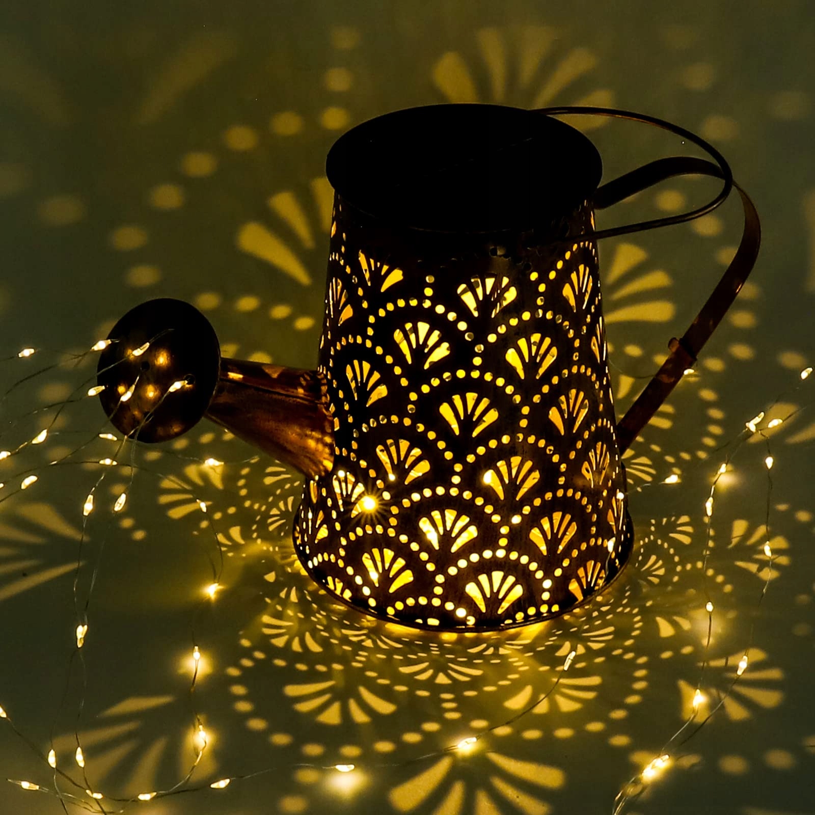 Konewka Solarna LED Ogrodowa Nowoczesna Dekoracja Z Lampkami 75cm GUKKK — miniatura 2
