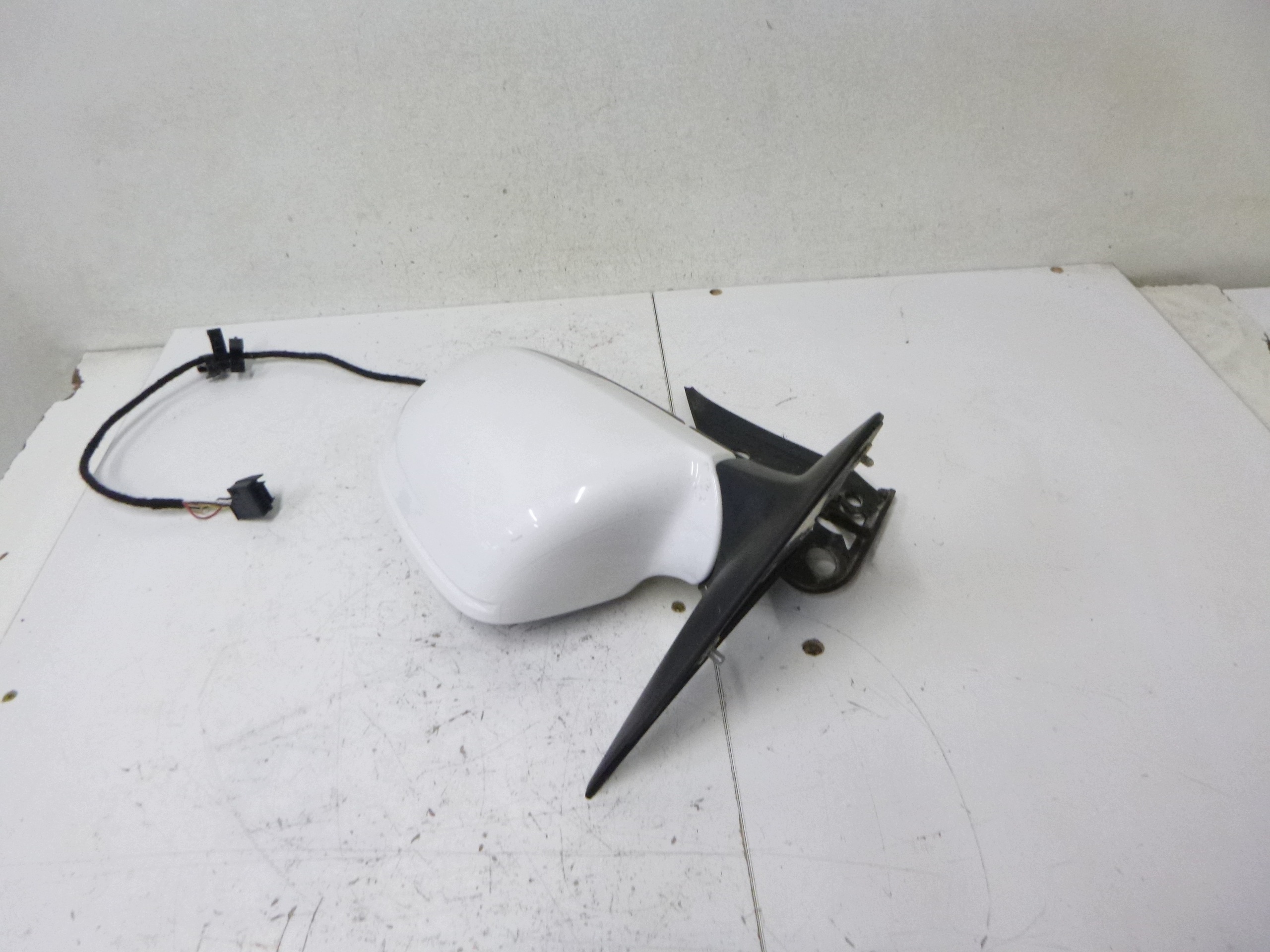 mirror left electrics Skoda Octavia II kombi LF9F biale 2004-2013 6PIN