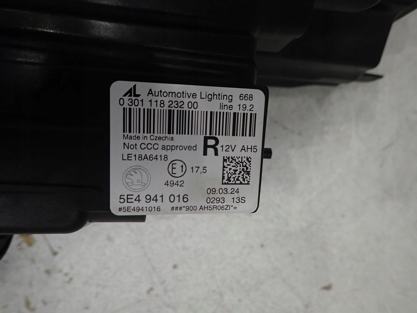 light front front right SKODA OCTAVIA IV 2020- FULL LED 5E4941016