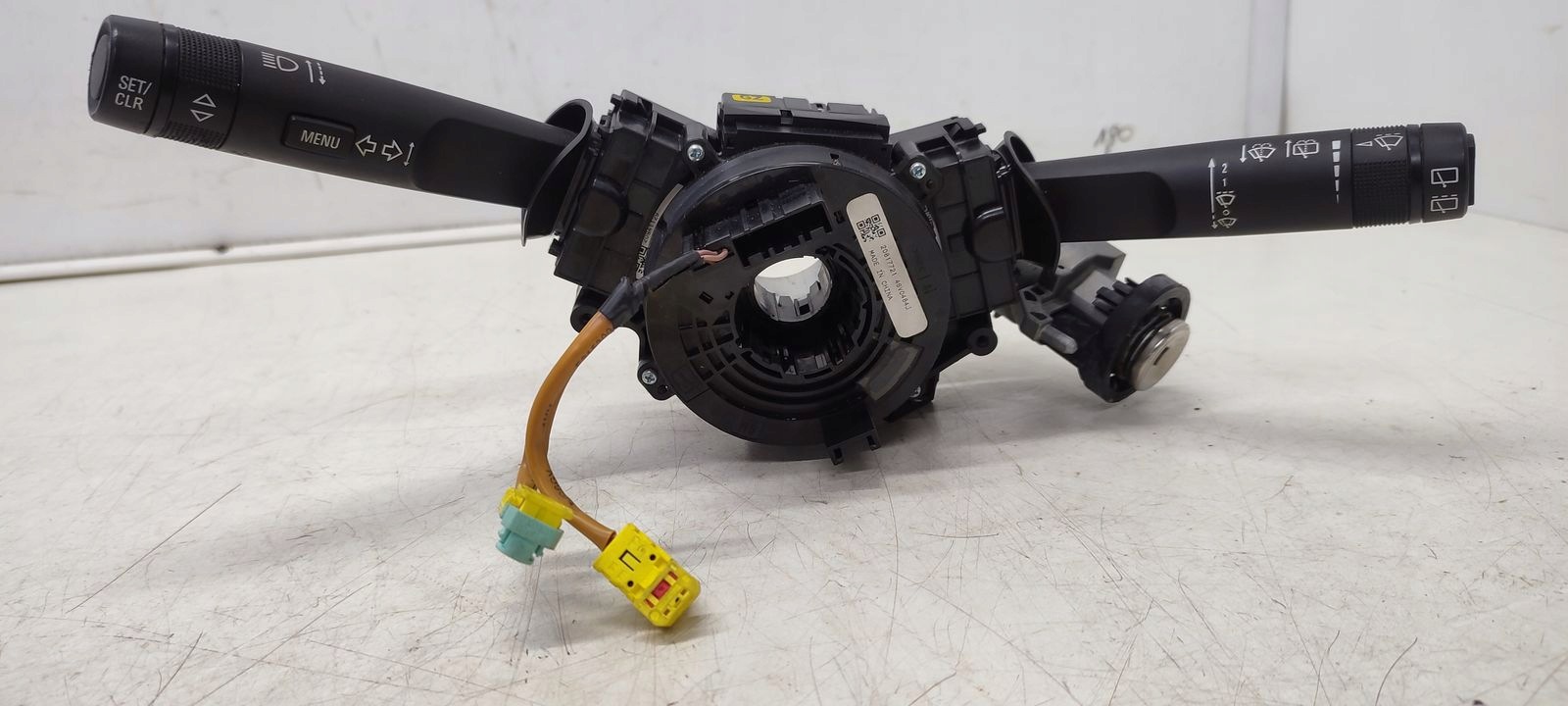 steering wheel levers and controls ring zwijak Opel Insignia A