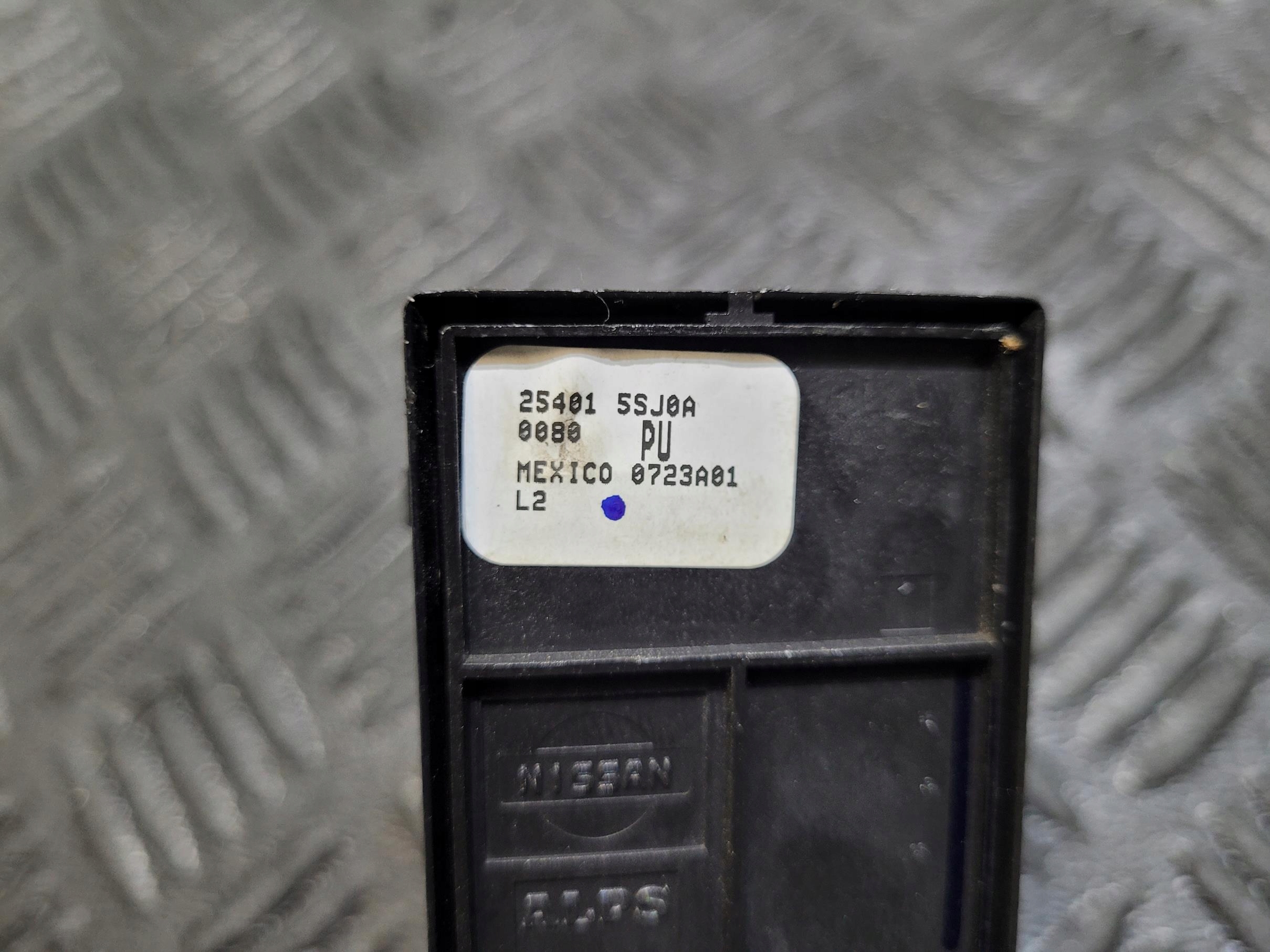 PANEL window control switch 254015SJ0A NISSAN LEAF II ZE1