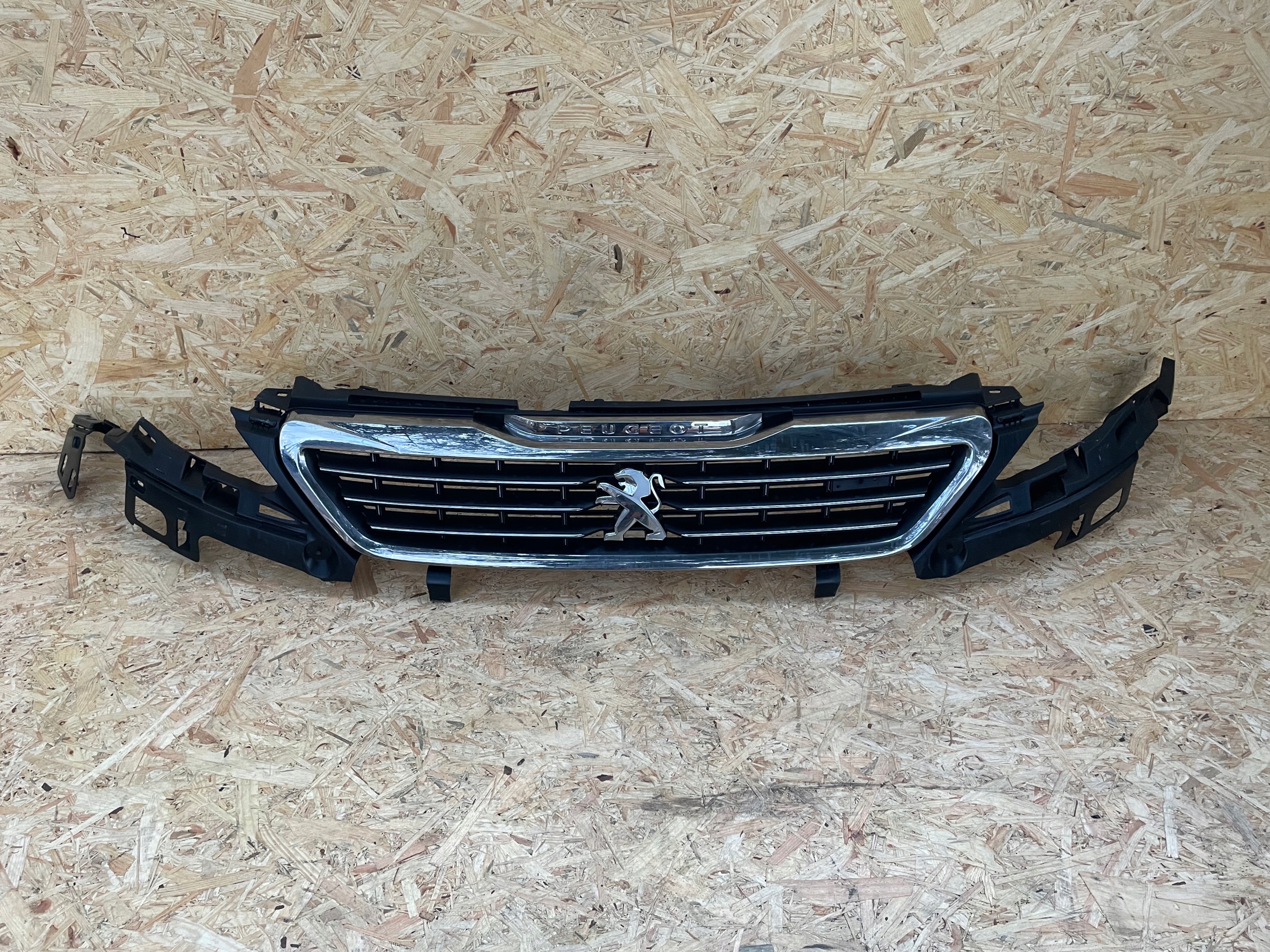 PEUGEOT 308 T9 GT-LINE 2013-2017 GRILL ATRAPA