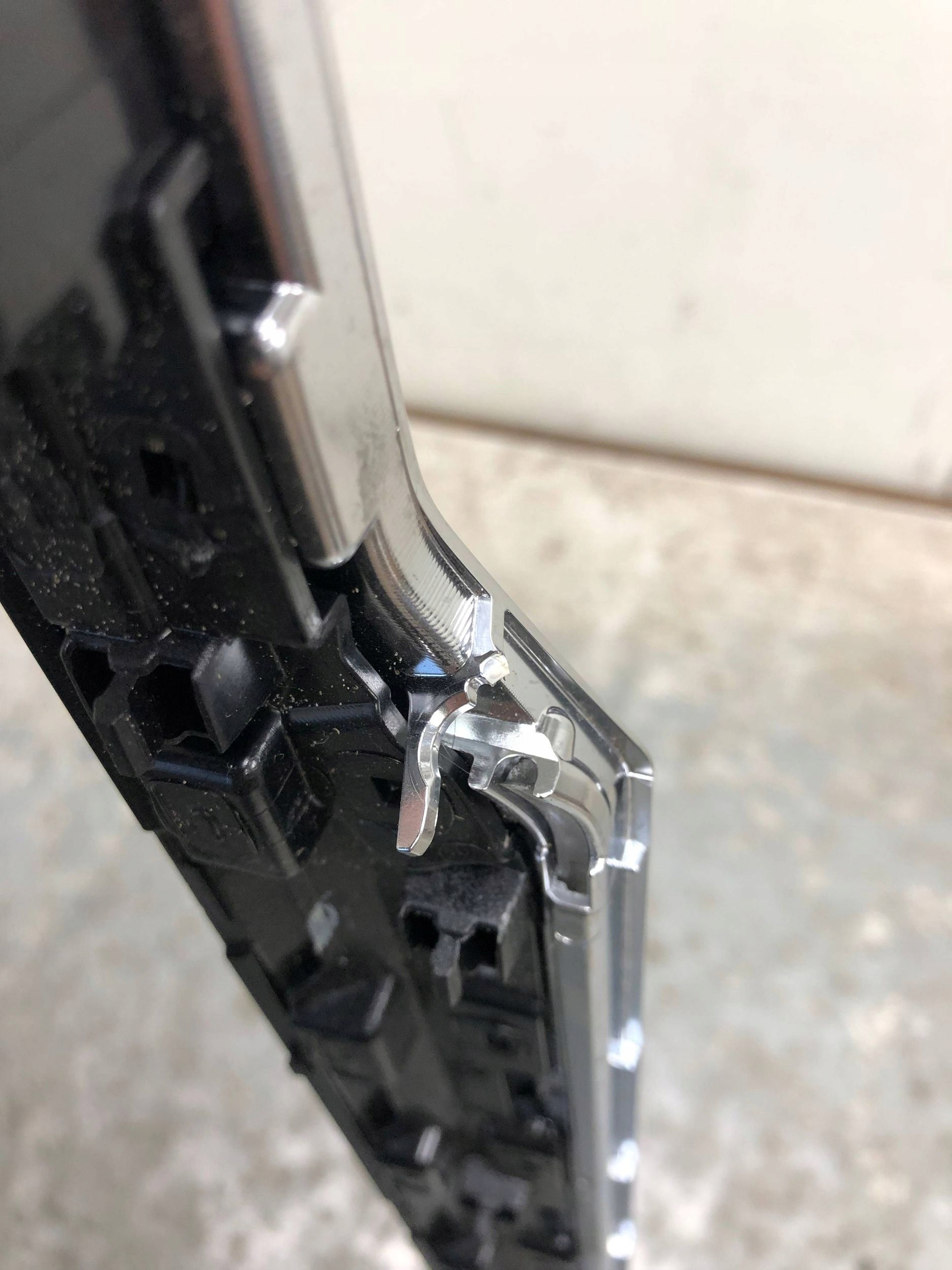 Moulage DEKOR Console VW PASSAT B8 LIFT 3G1853300D