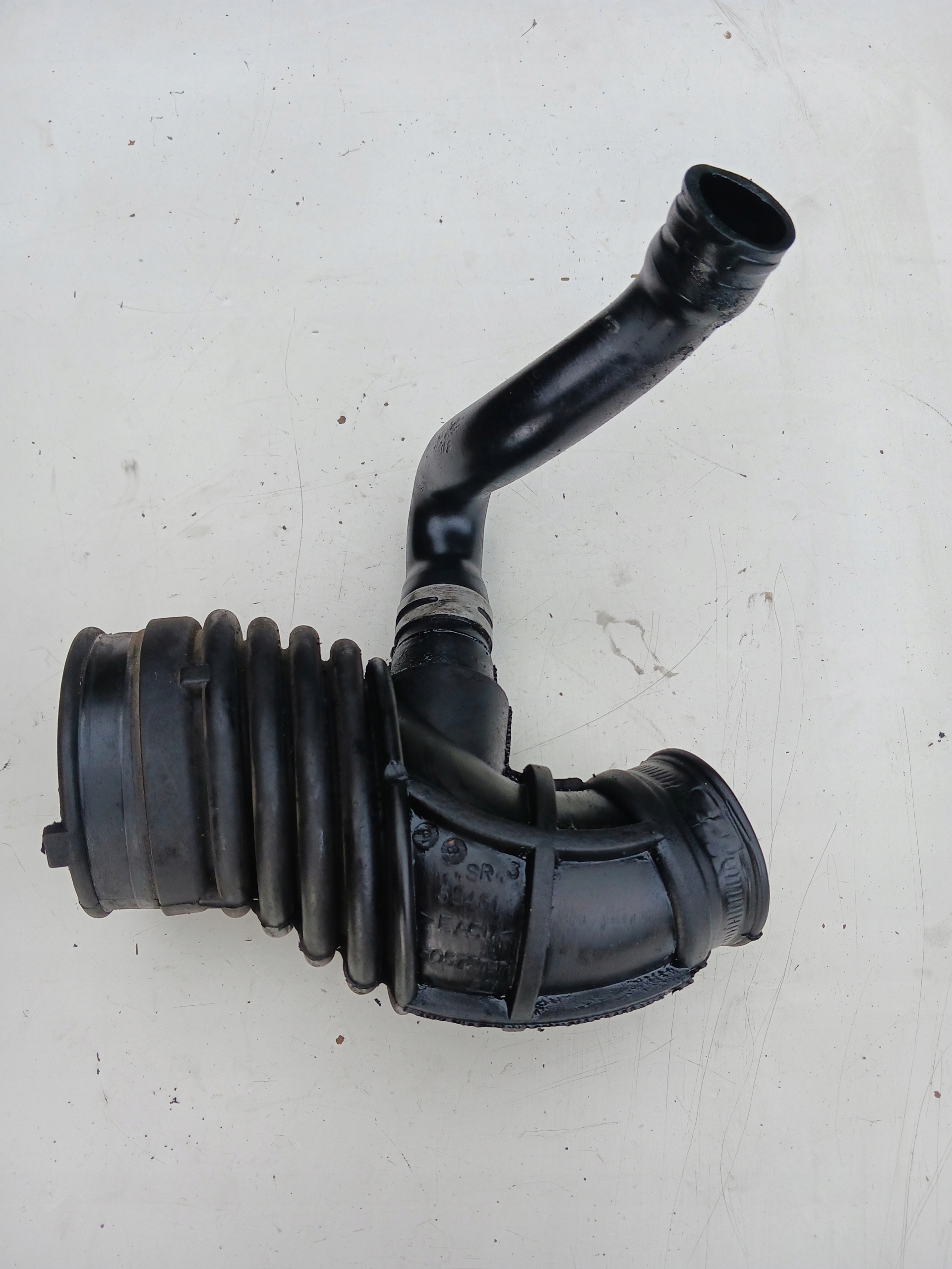 90572797 - OPEL ASTRA G 1.7 TD ВОЗДУХОВОД ВПУСКНАЯ ТРУБА