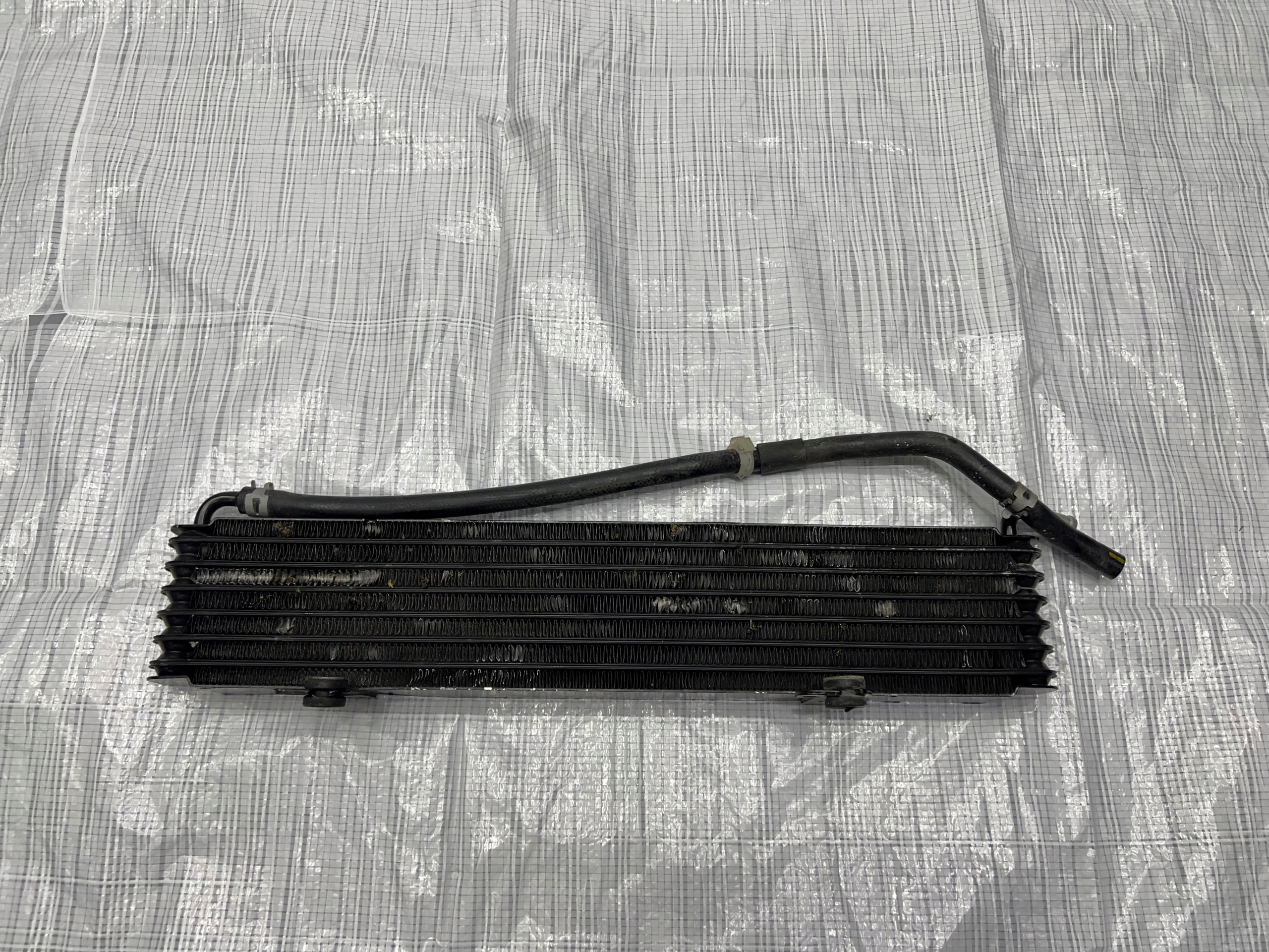 OUTLANDER III LIFT CHŁODNICA OLEJU 9499D169