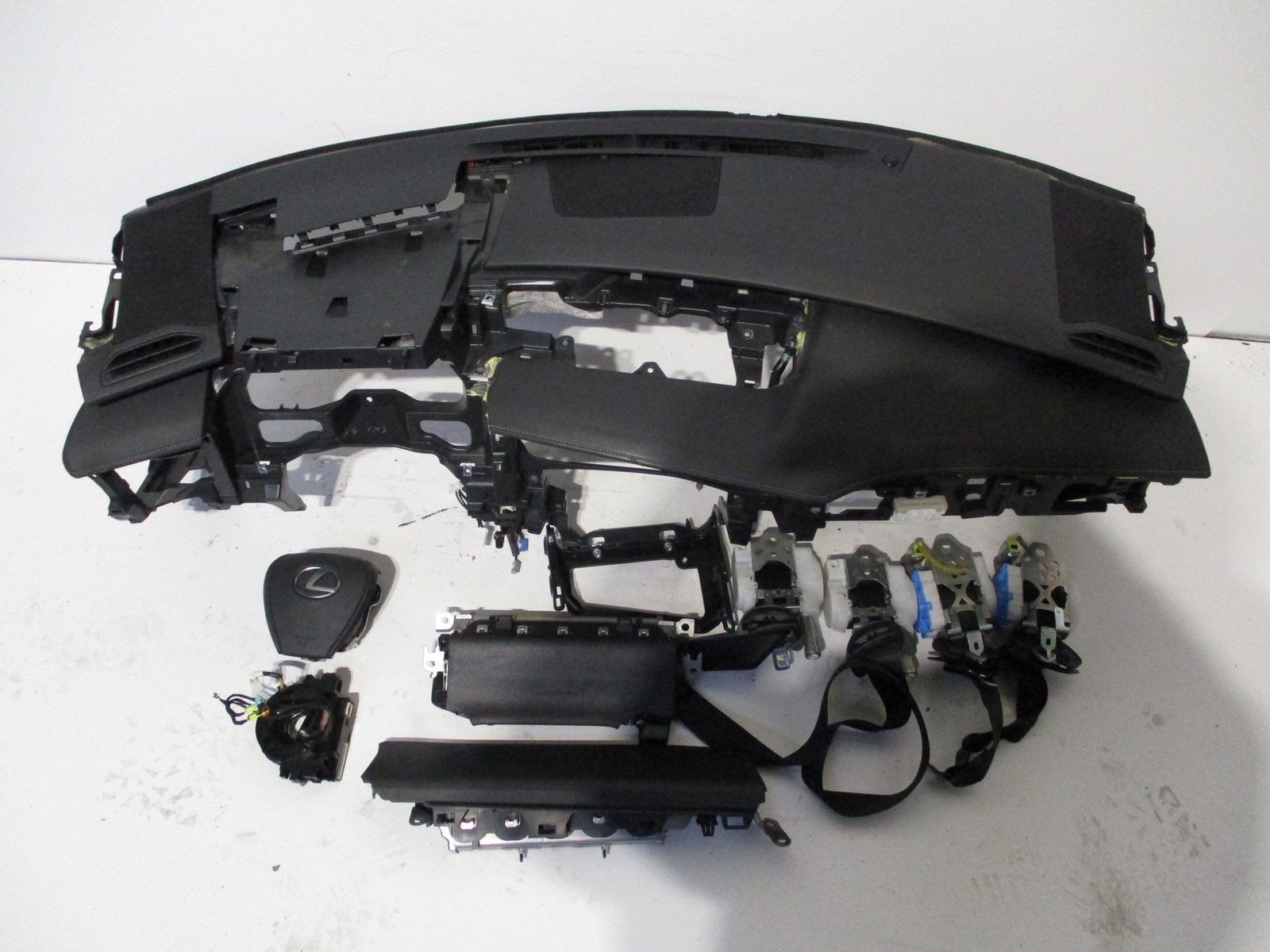 dashboard Lexus UX UX250