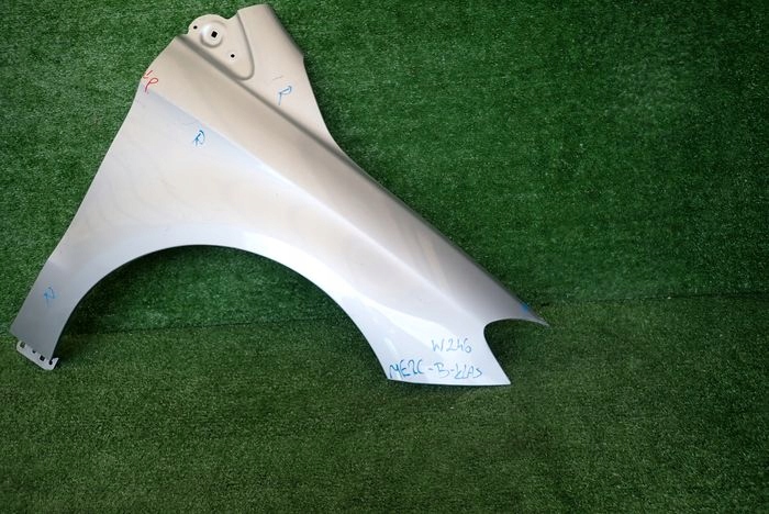 MERCEDES W246 246 B-KLASA 12- fender right front front