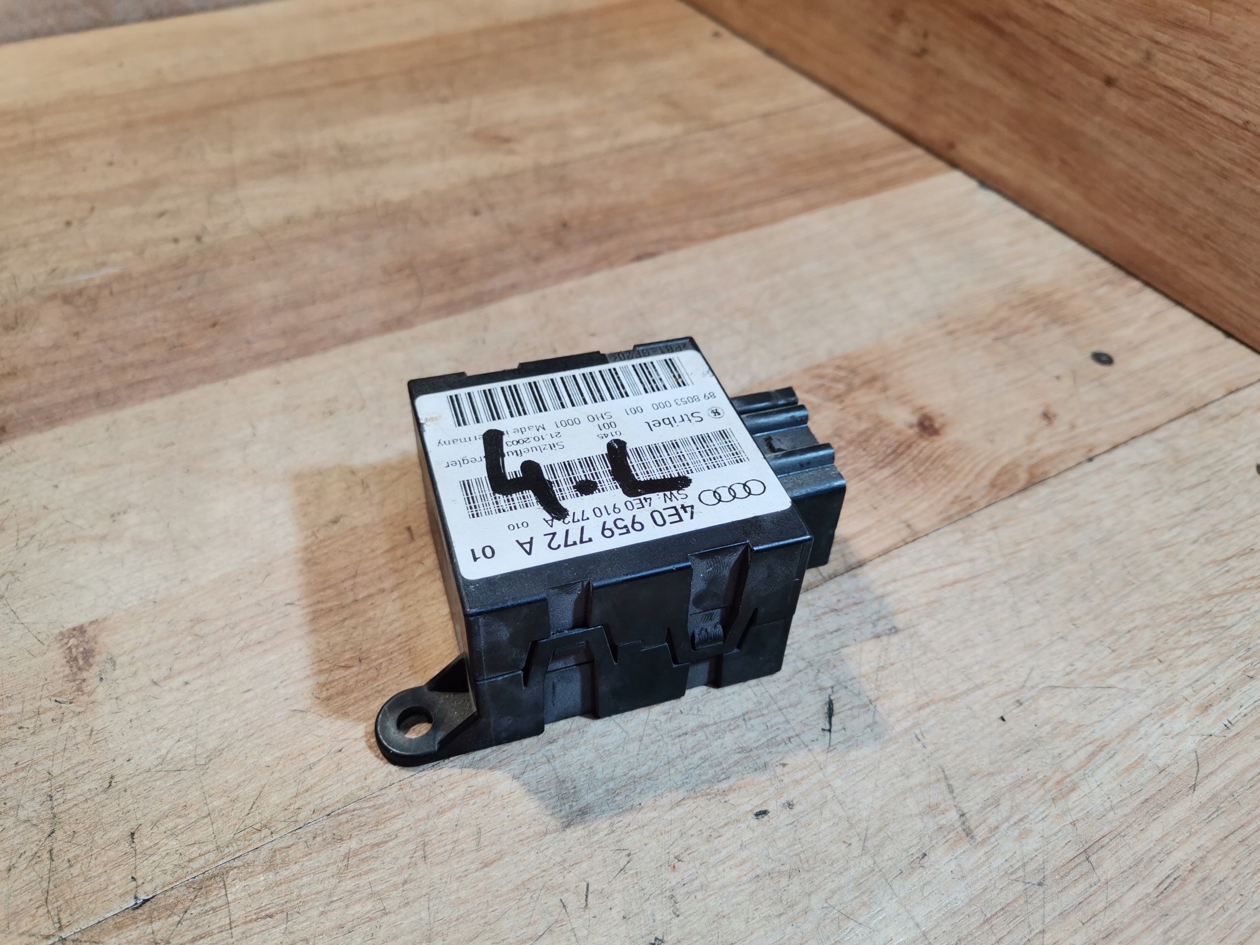 control unit module seat AUDI A8 D3 4E0959772A