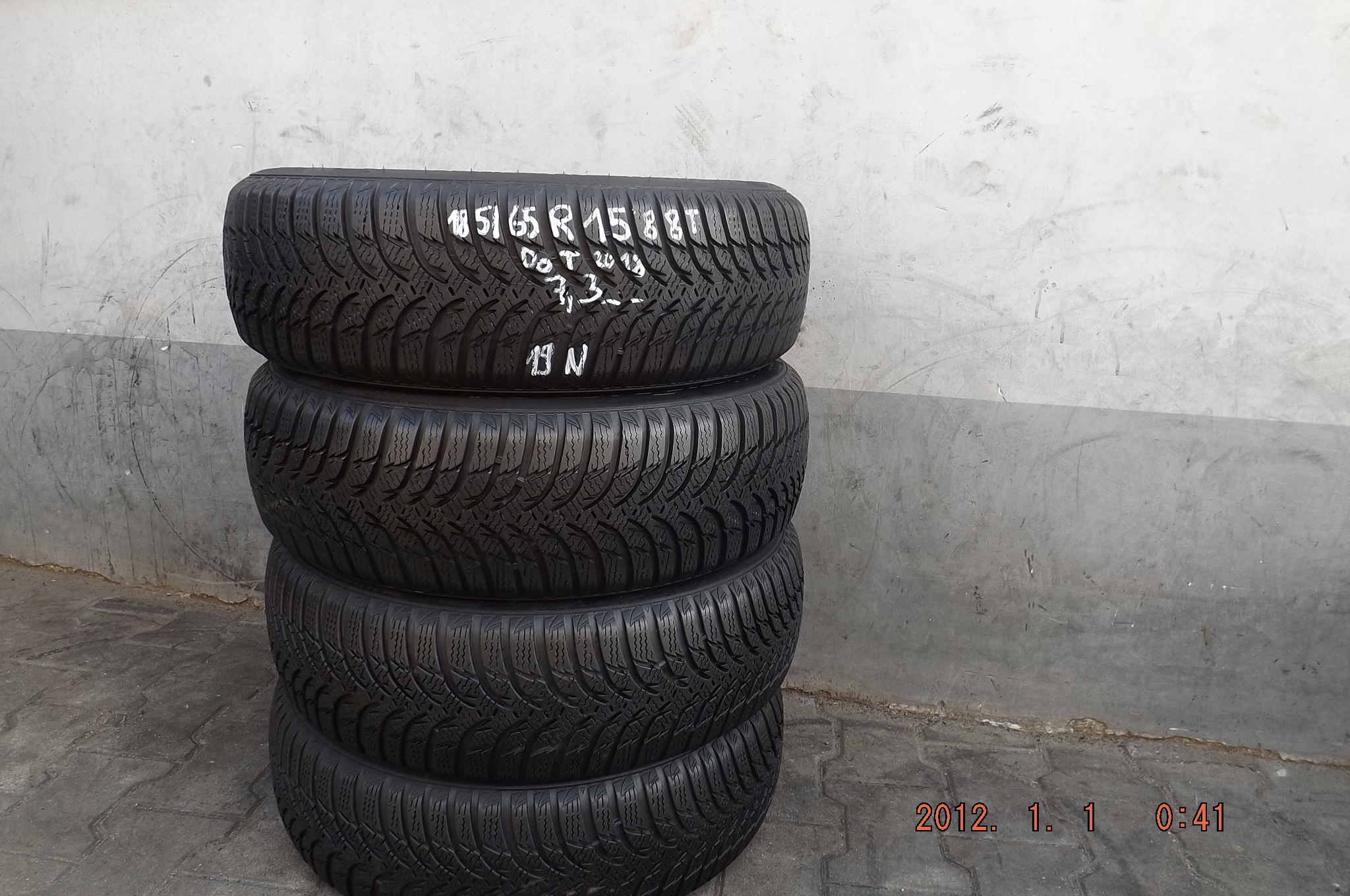 [19N] 4XZIMA 185/65R15 88T KUMHO WINTERCRAFT WP51 &