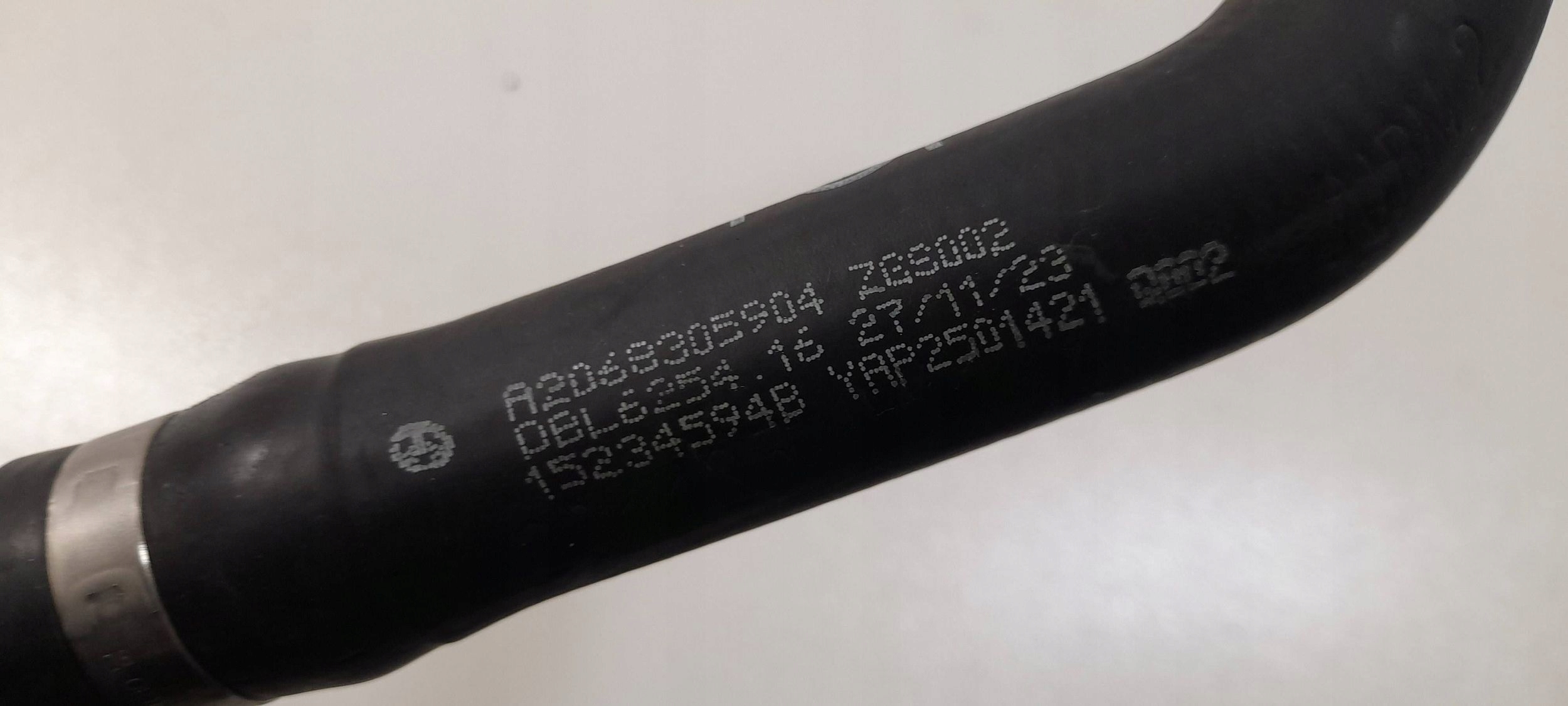 Mercedes-Benz CLE C236 canalisation circulation d’eau A2068305904 (T320)