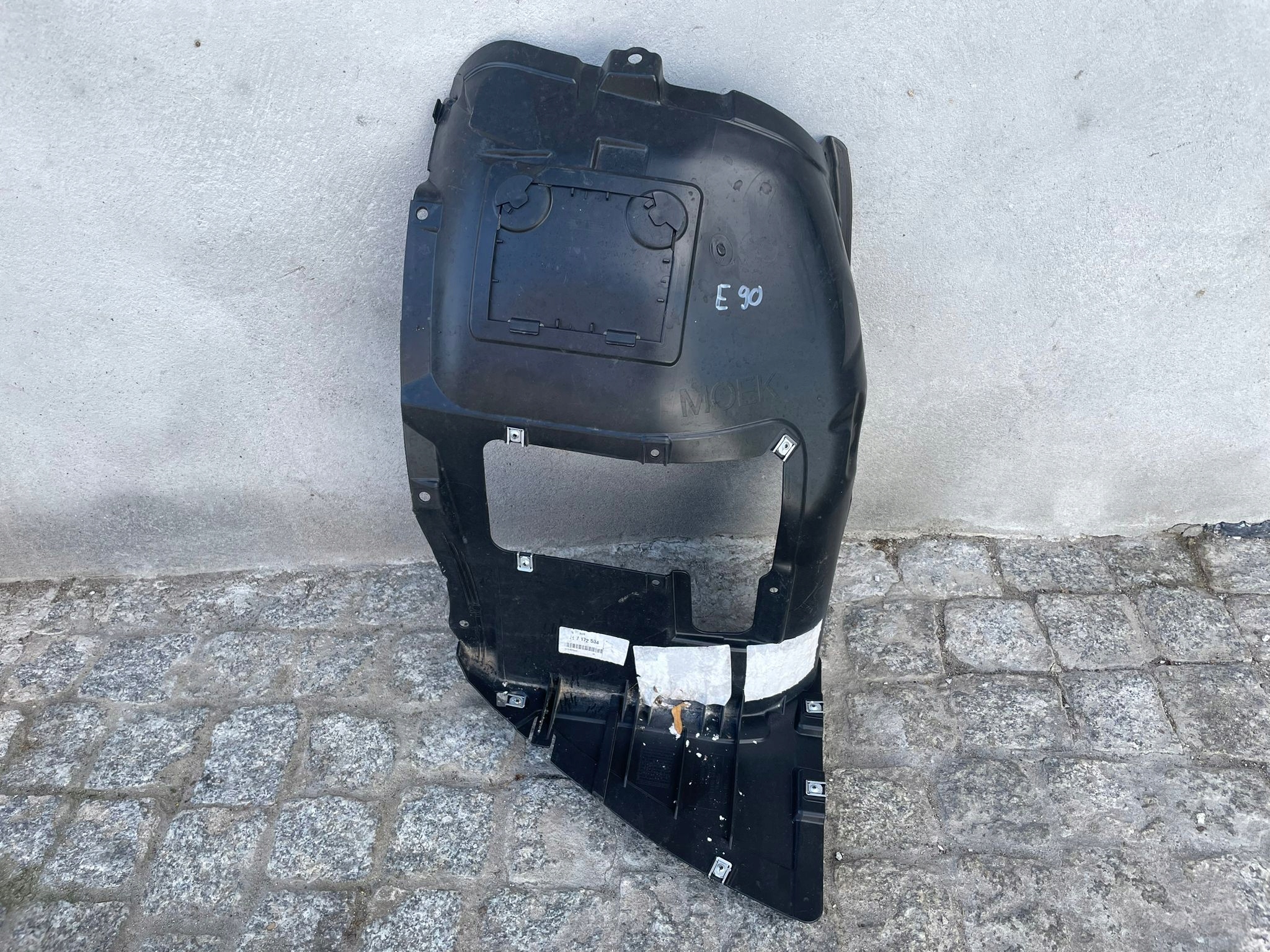 BMW E90 E91 NADKOLE PRZEDNIE PRAWE 335i