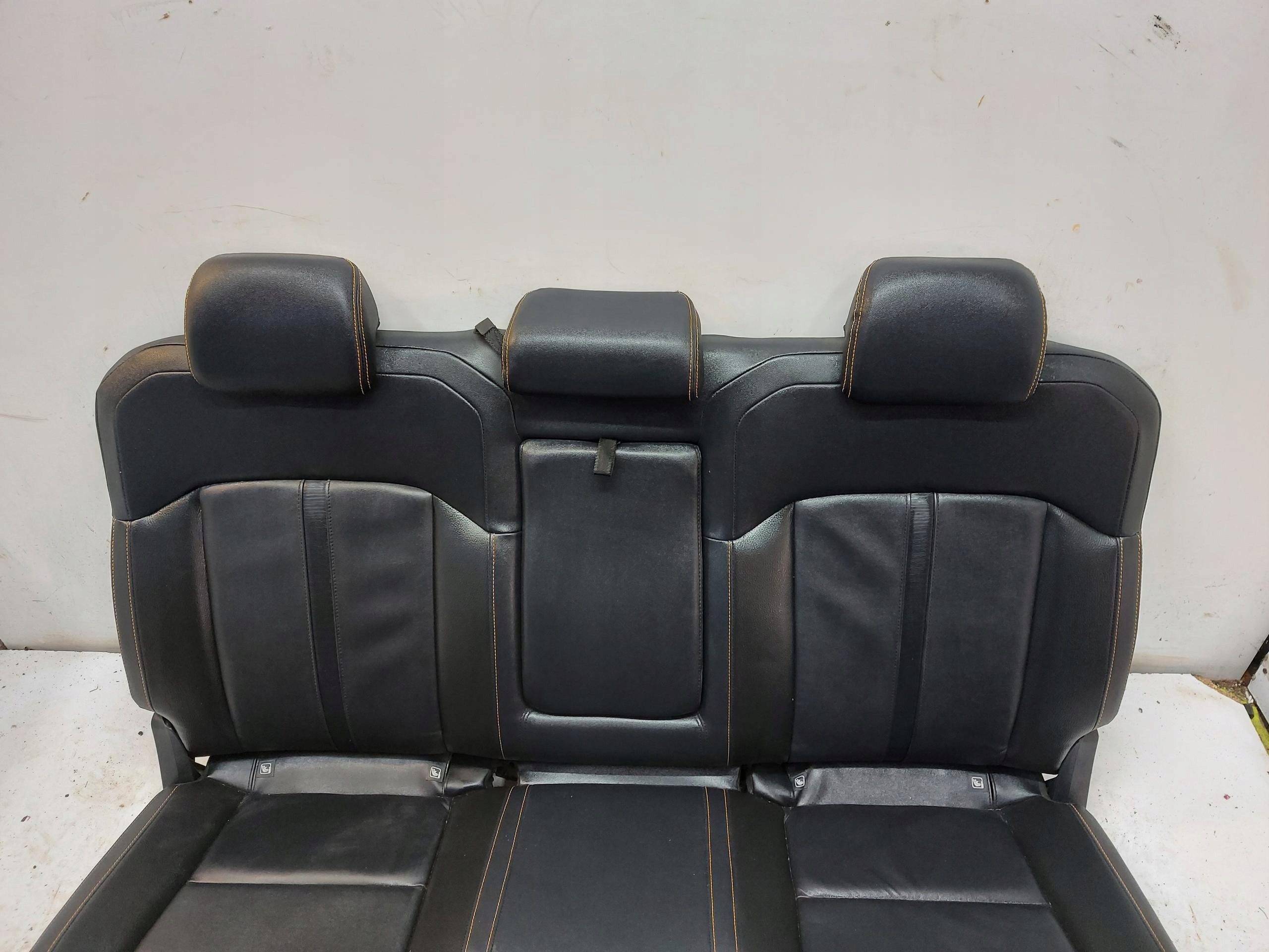 Ford Ranger VI 6 2024r KANAPY Sitze vorne heck KPL