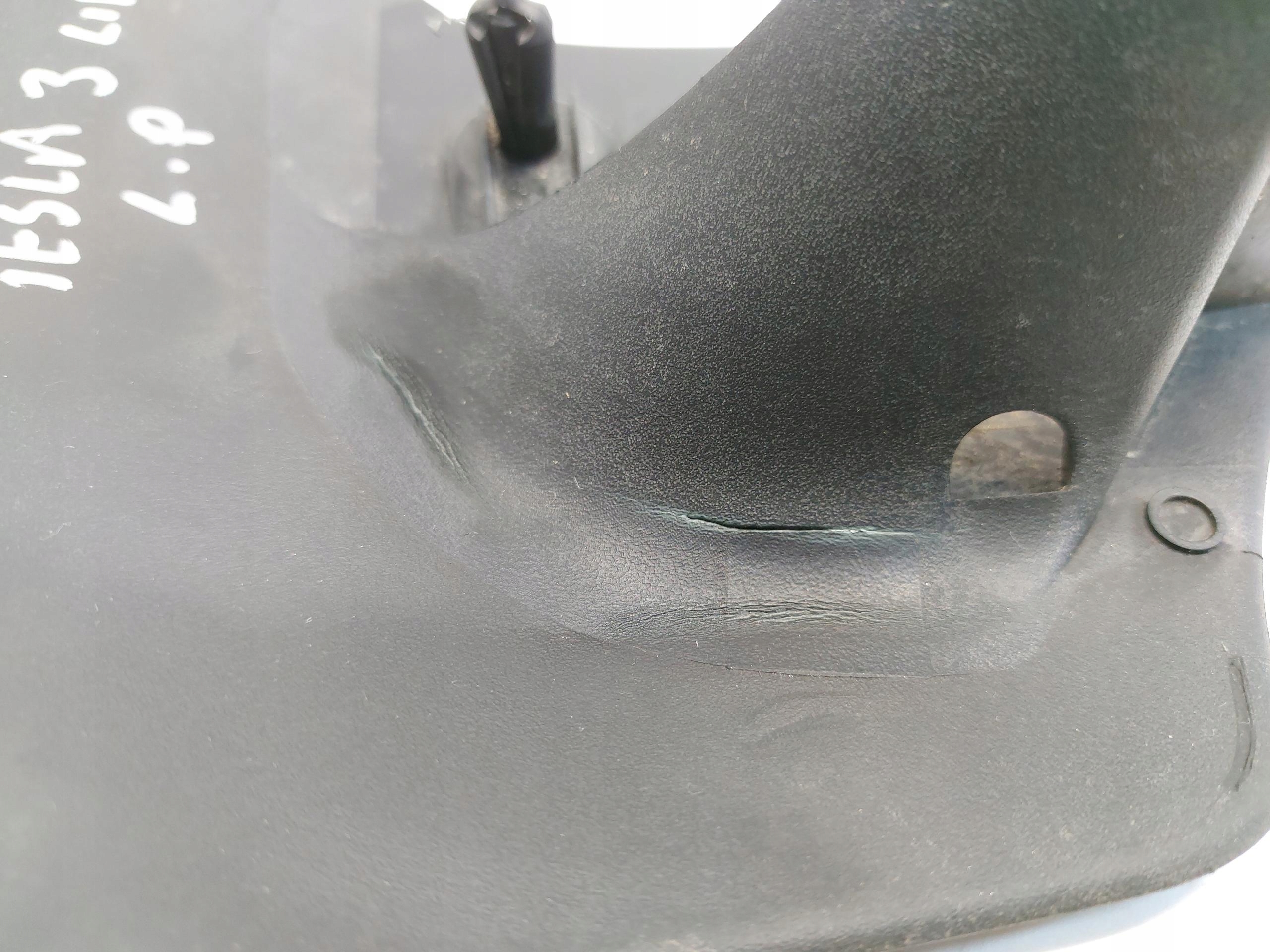 TESLA MODEL 3 LIFT 2024 HIGHLAND mudguard flap left front