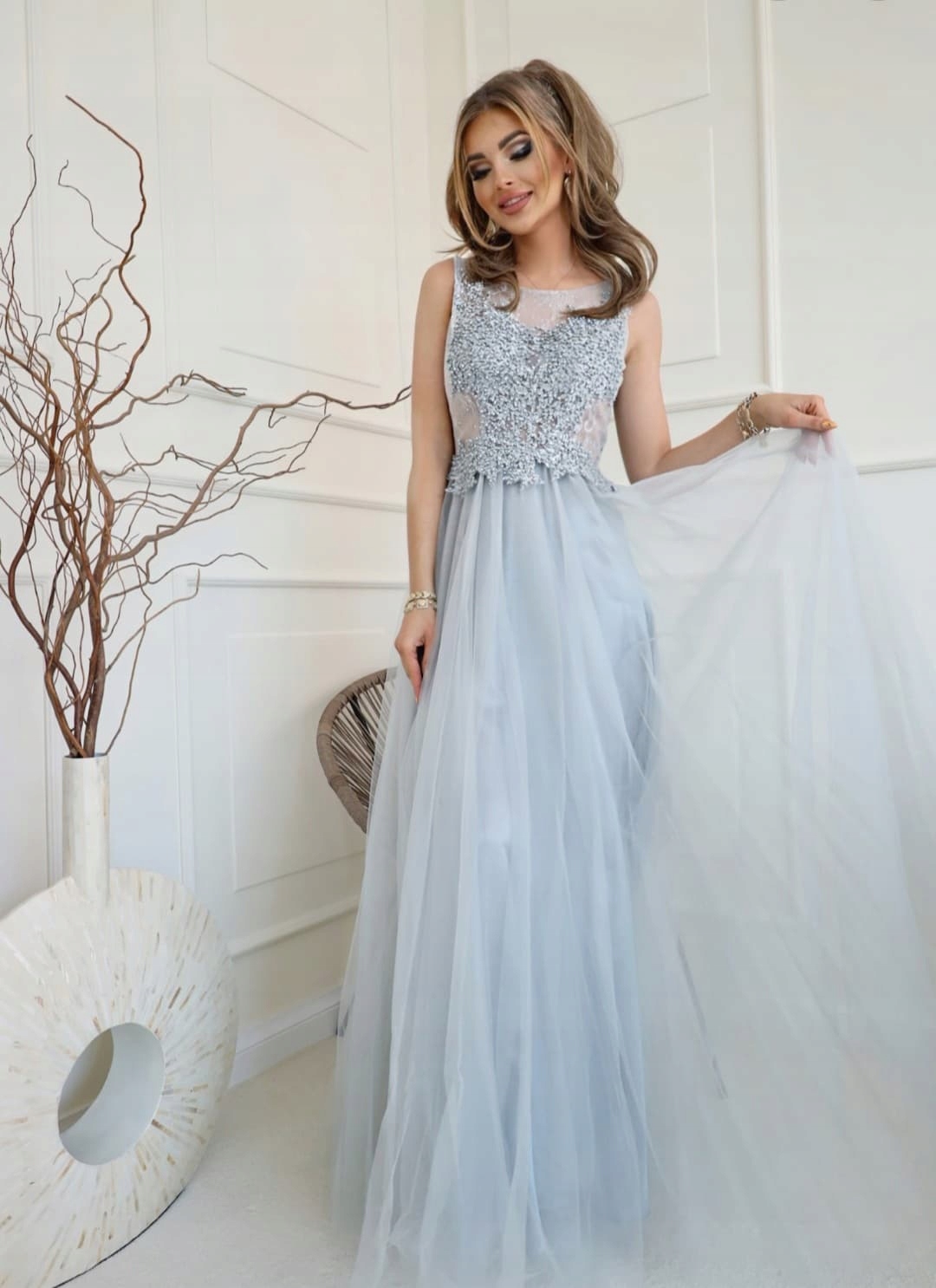 Šaty Šedé Model „vivien“ velikost 40