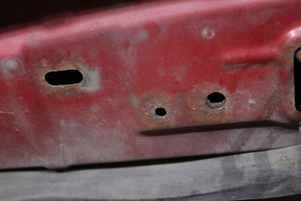 CAPOT 69Z SUBARU OUTBACK 4 IV 09-12