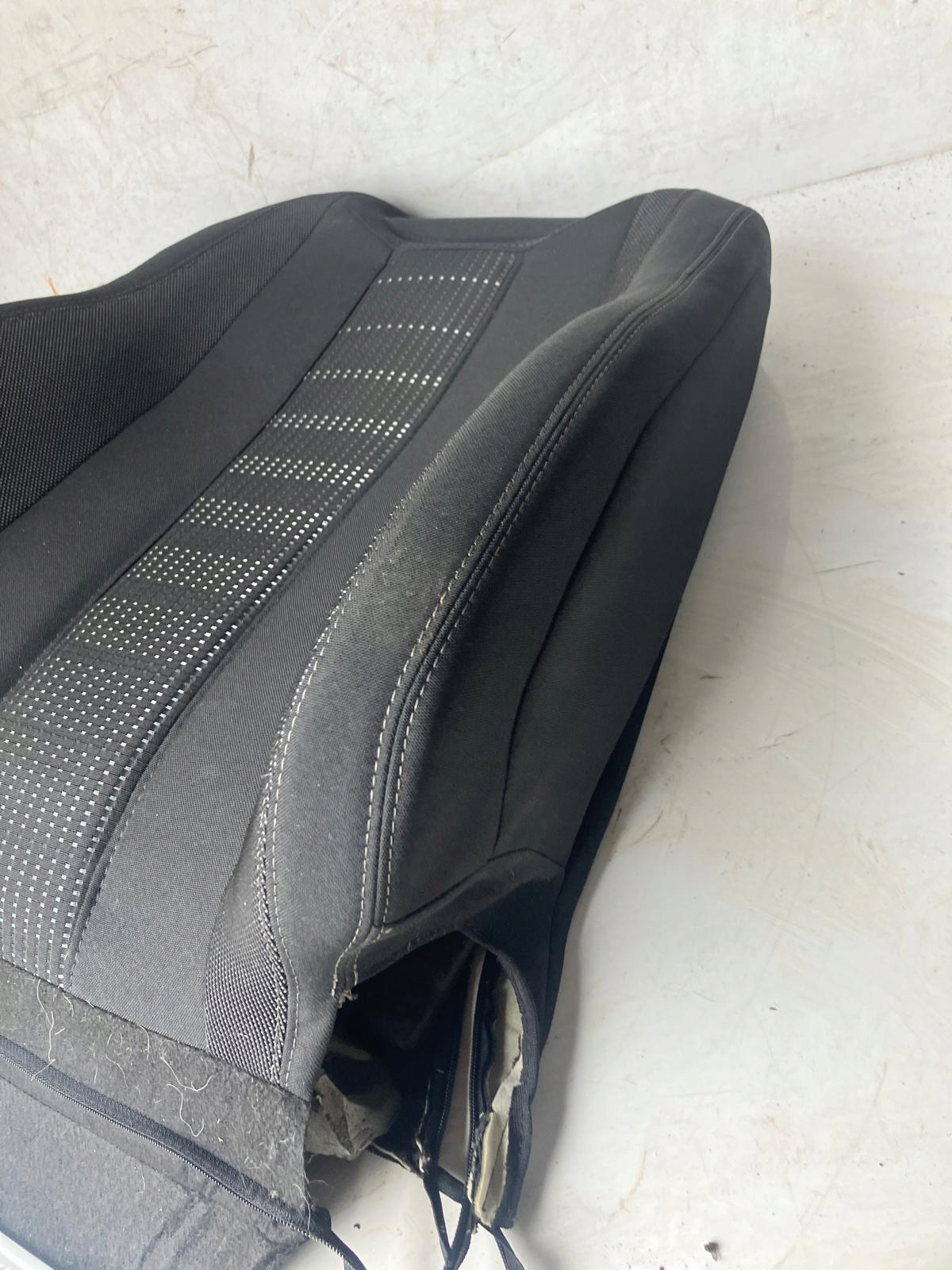 OPARCIE seat right front #16 PEUGEOT 308 T9
