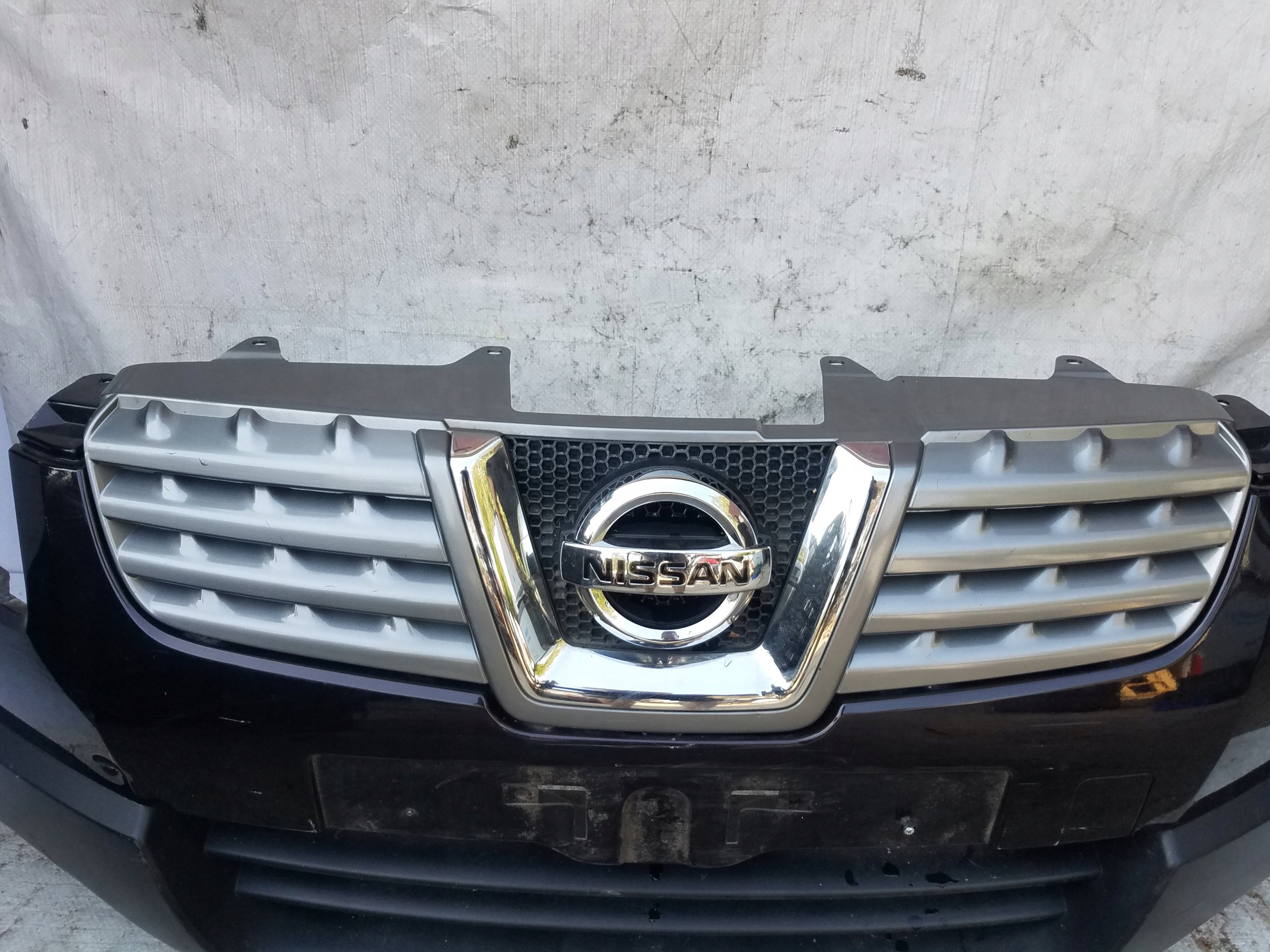 РЕШІТКА РЕШІТКА РАДІАТОРА NISSAN QASHQAI J10