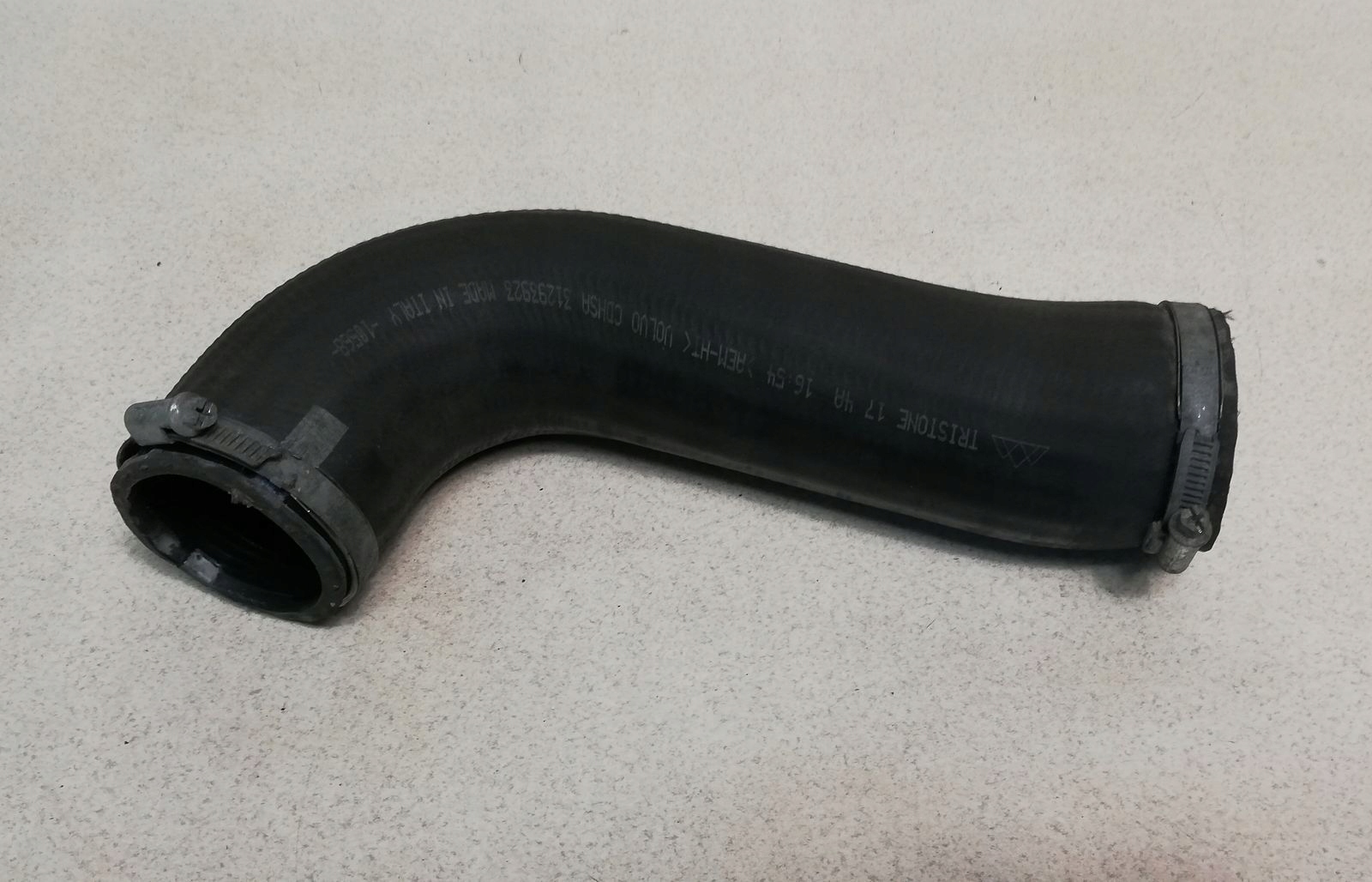 VOLVO V40 II 2.0 D3 D4 - RURA POWIETRZA 31293923