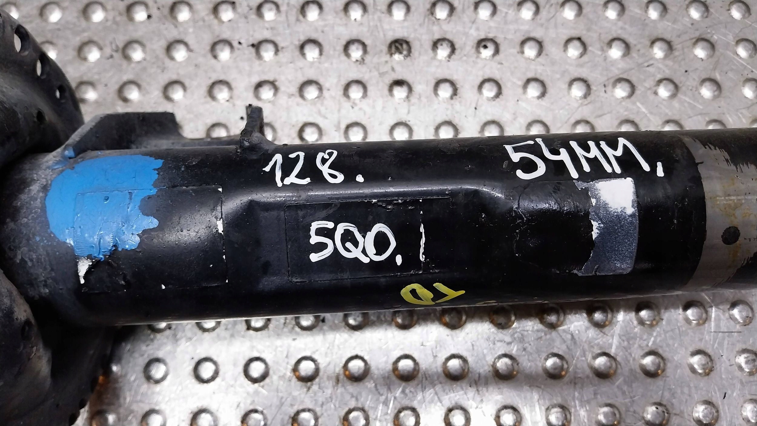 shock absorber right front 5Q0413023DF AUDI A3 8V SREDNICA 55MM