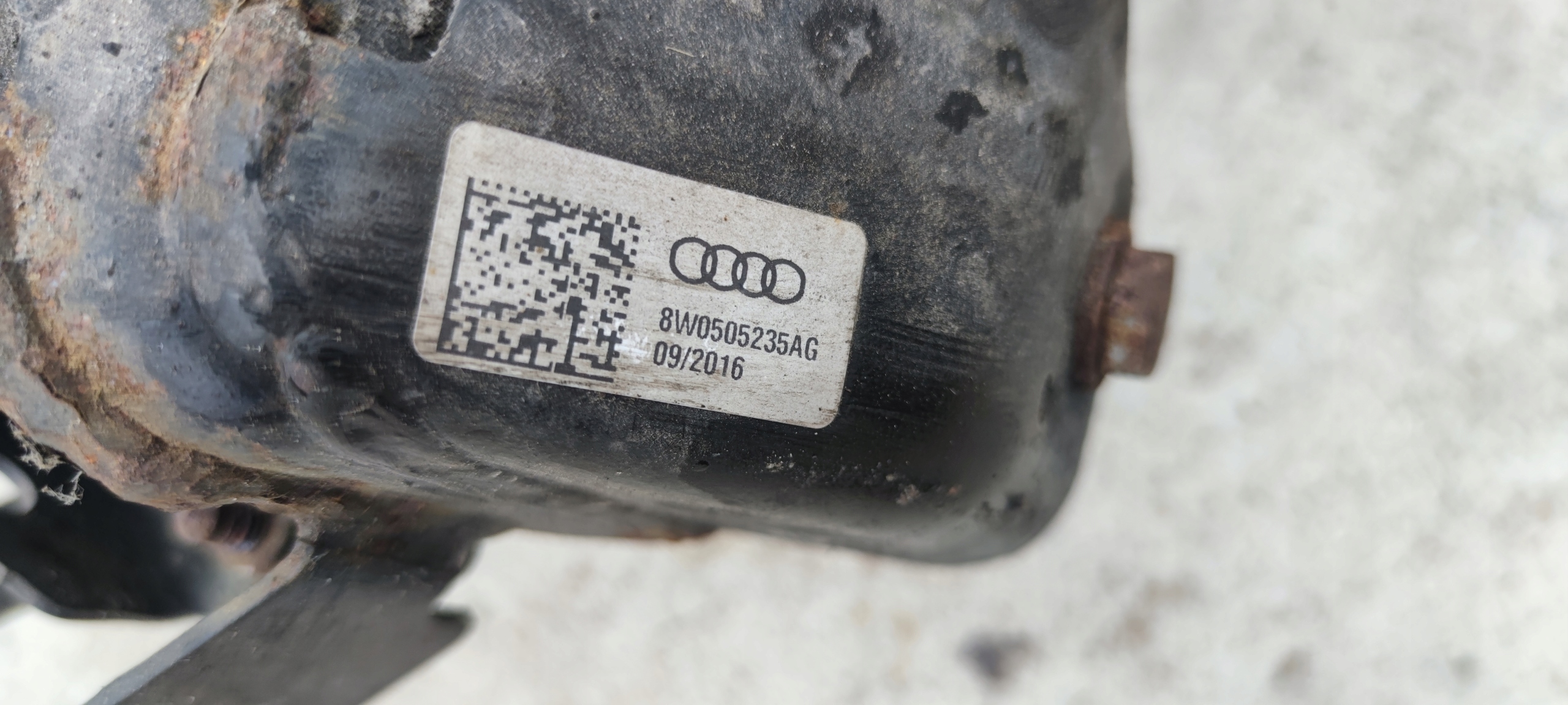 подрамник рама зад Audi A4 B9 A5 8W0505235AG седан авант универсал