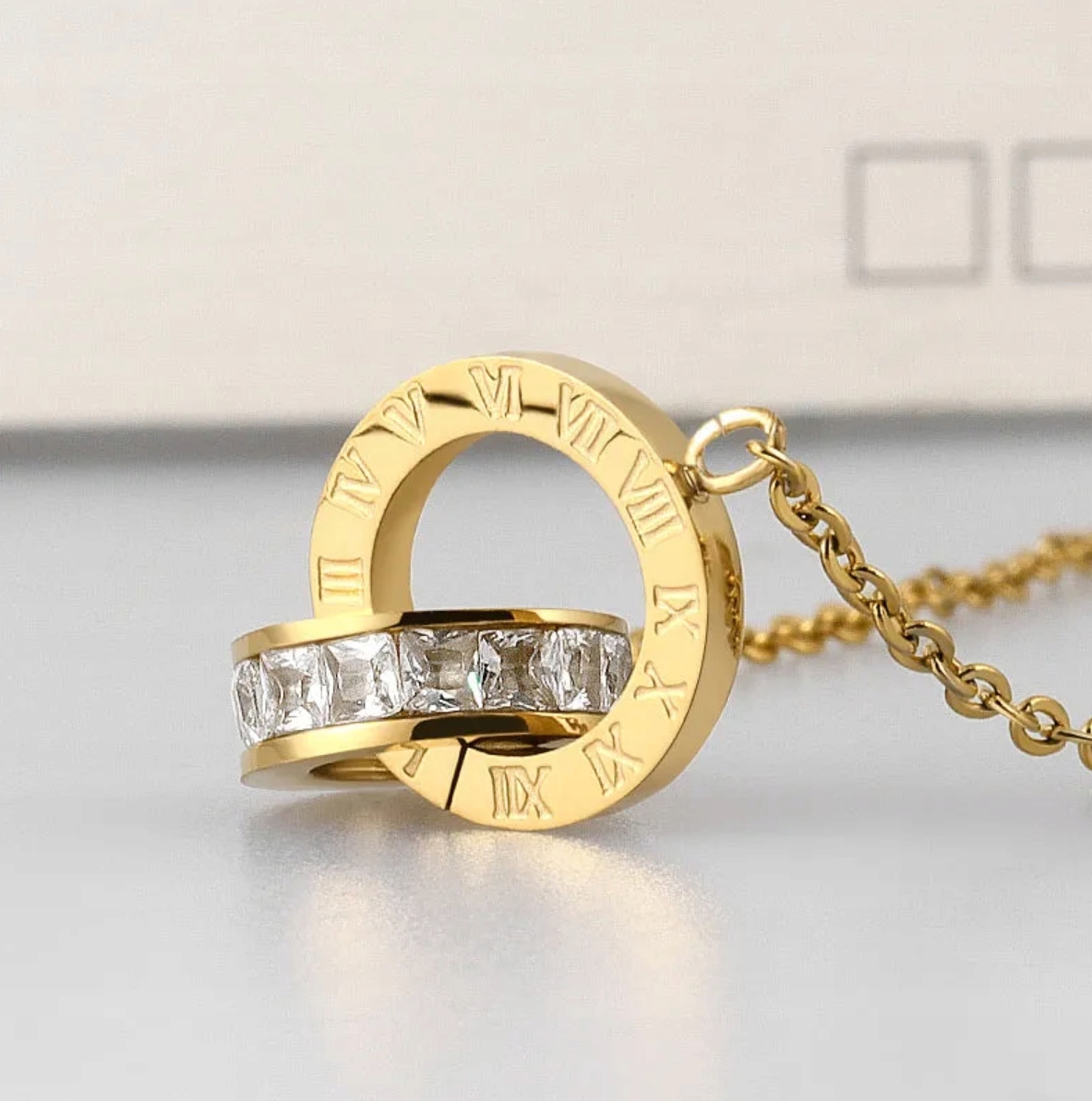 Zlatý náhrdelník s kamenem Zirkon chirurgická Ocel