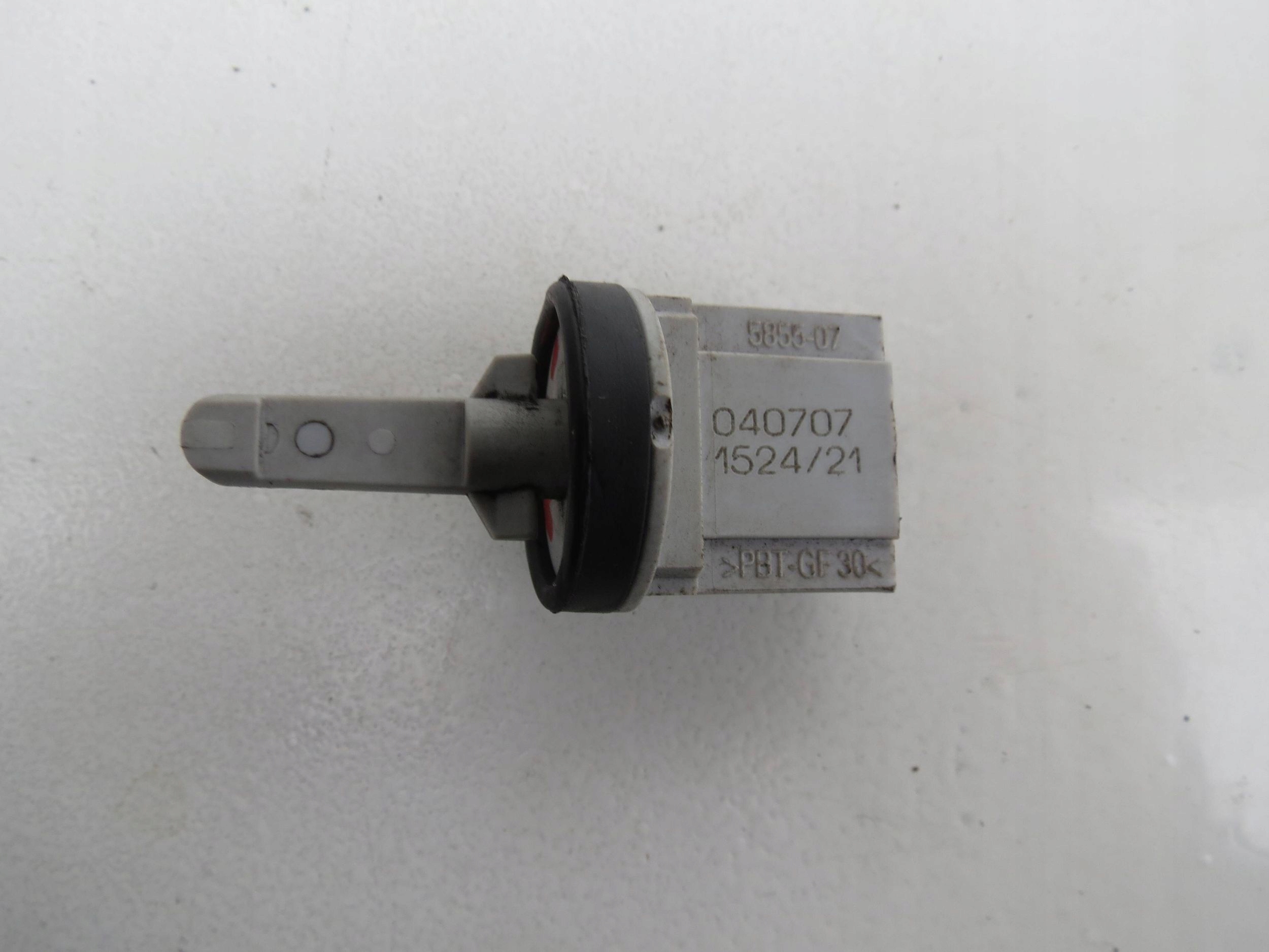 sensor TEMPERATURY PORSCHE CAYENNE and 7L5 4.8 V8 1K0907543A