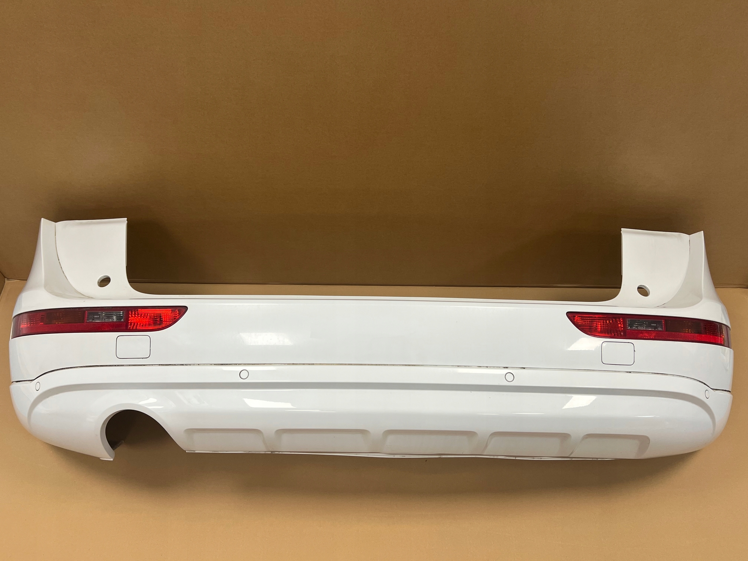 AUDI Q5 8R ZDERZAK TYŁ 4xPDC LS9R Typ samochodu Samochody osobowe